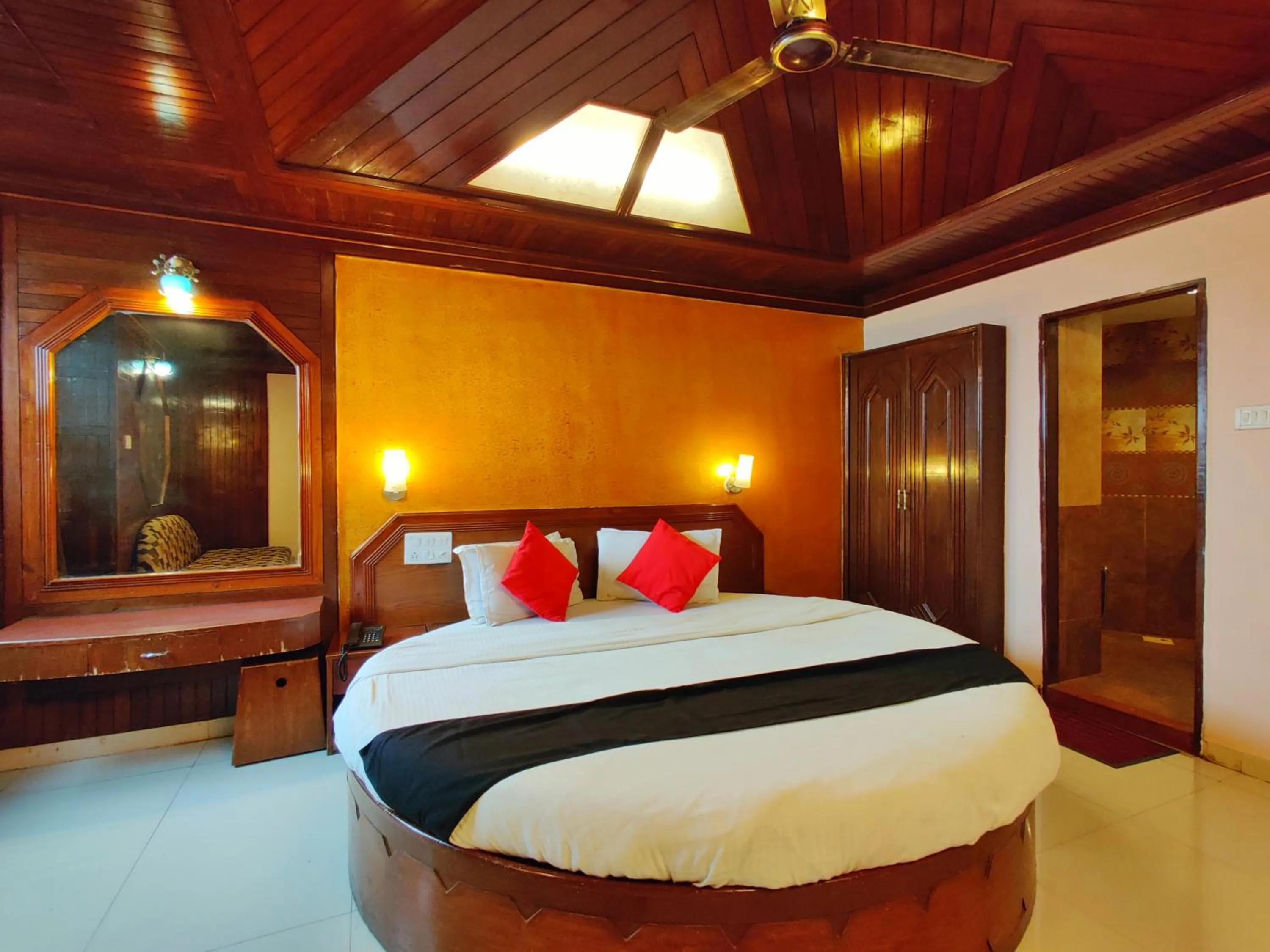 Bedroom, Bed in Hotel Pratap Heritage