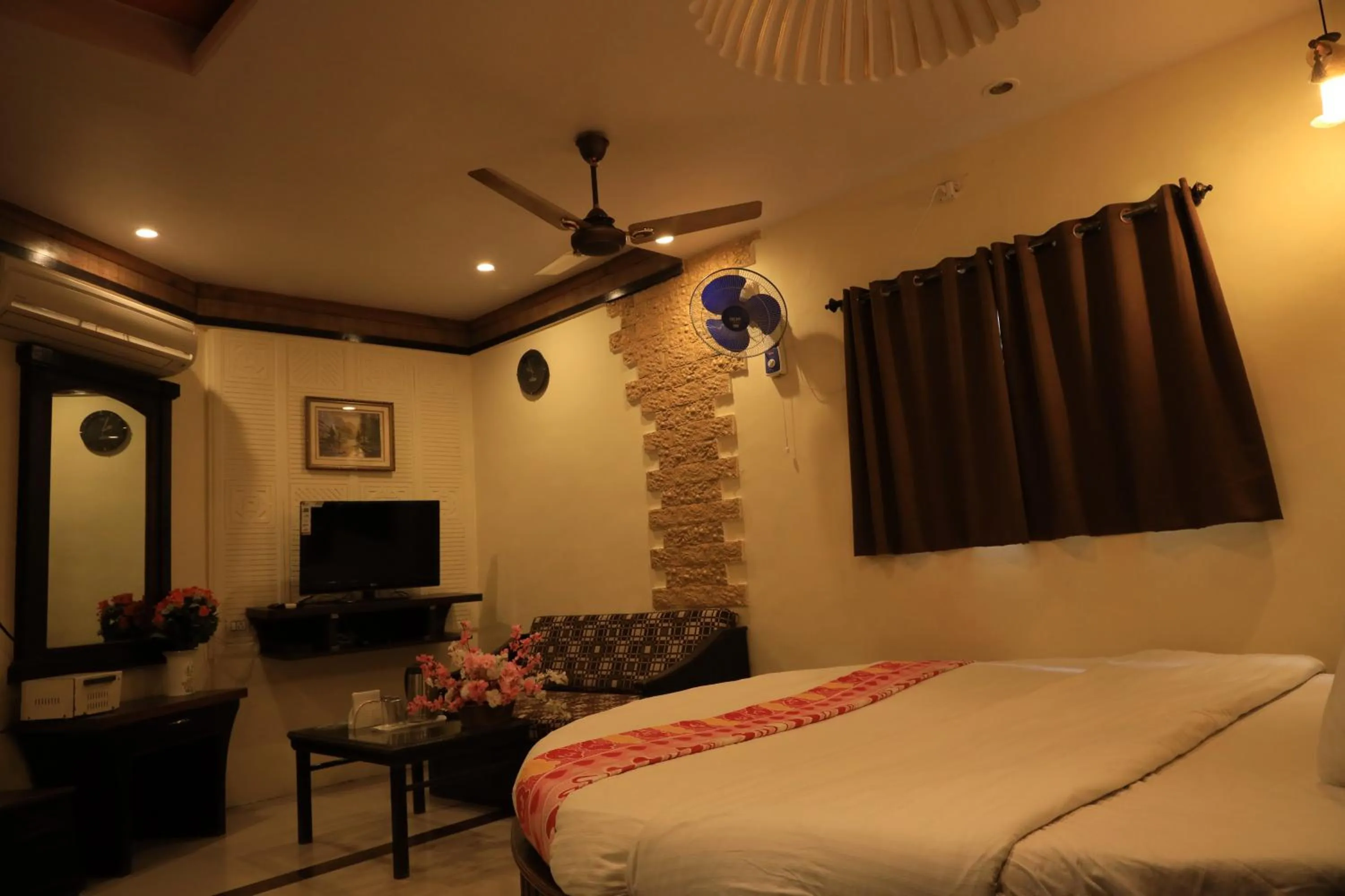 Photo of the whole room, Bed in Hotel Pratap Heritage