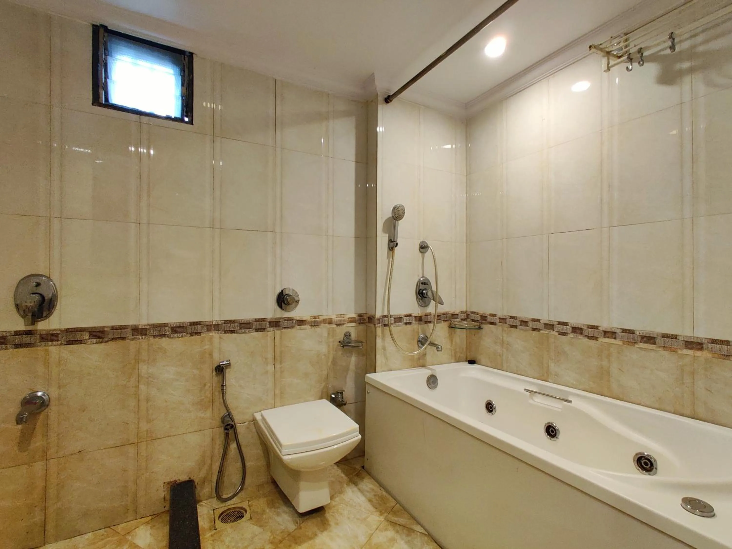 Bath in Hotel Pratap Heritage