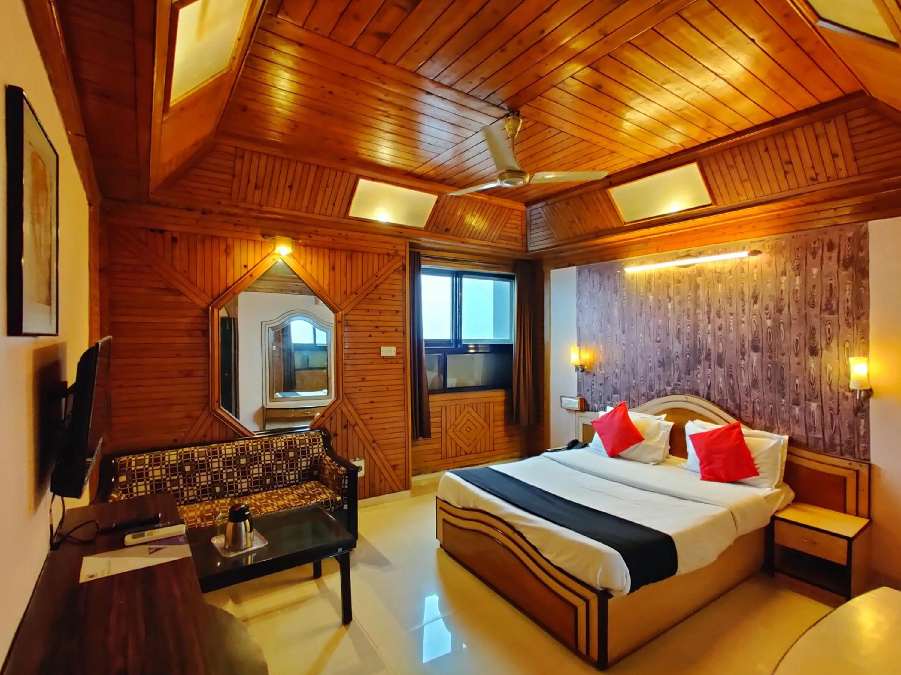 Bedroom, Bed in Hotel Pratap Heritage