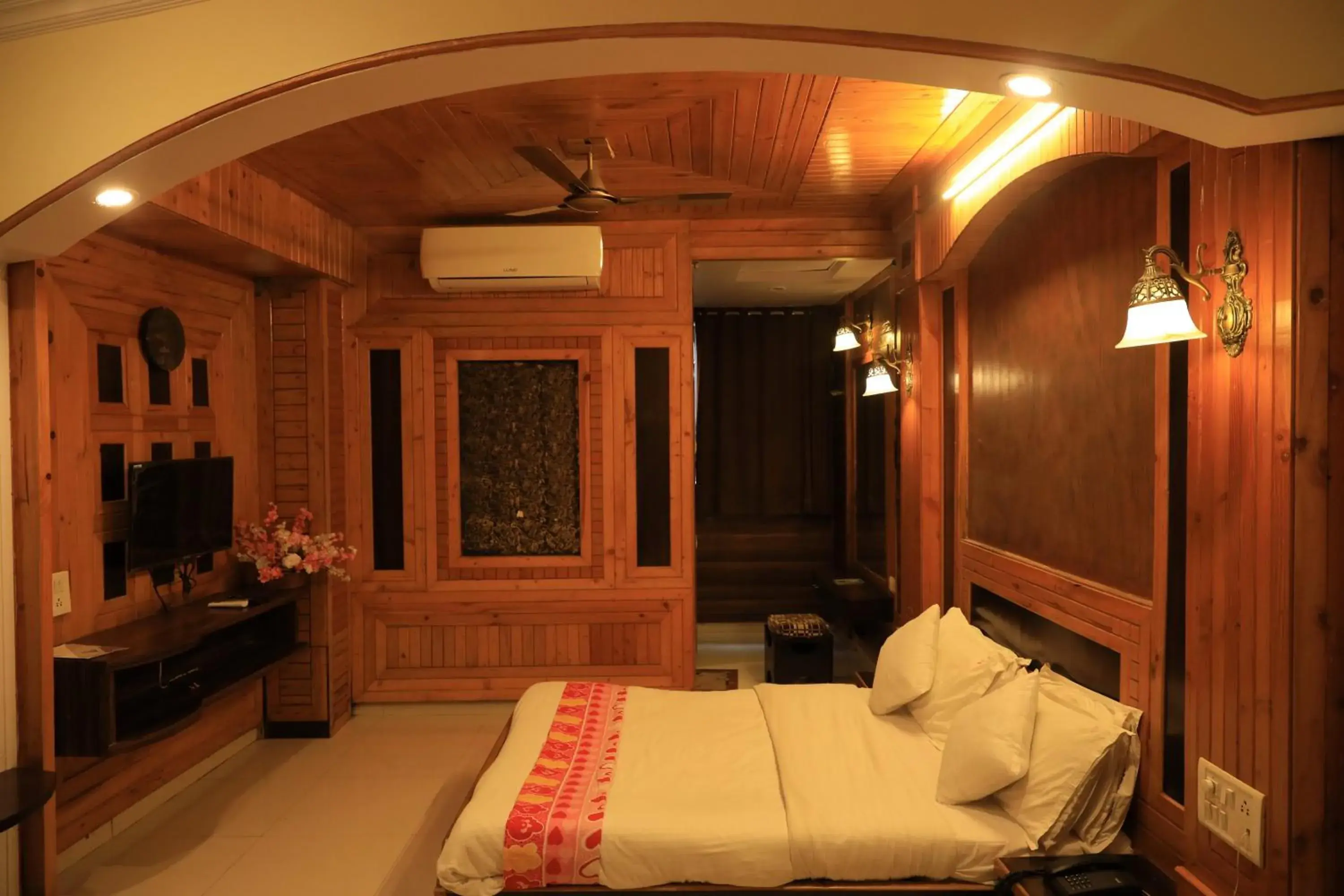 Photo of the whole room, Bed in Hotel Pratap Heritage Photo of the whole room, Bed in Hotel Pratap Heritage