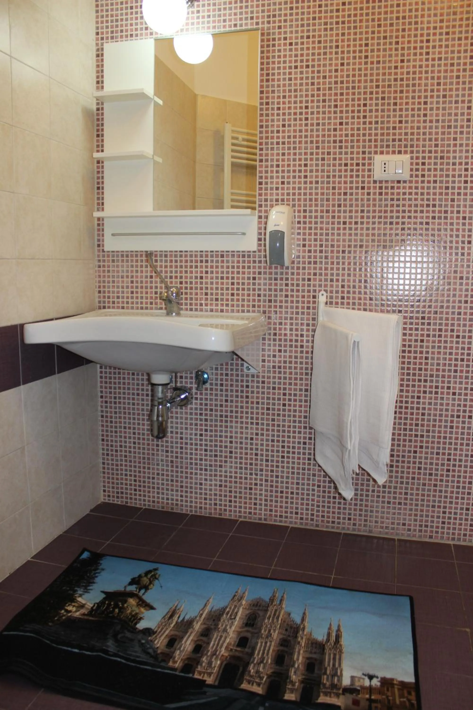 Bathroom in Hostel Colours