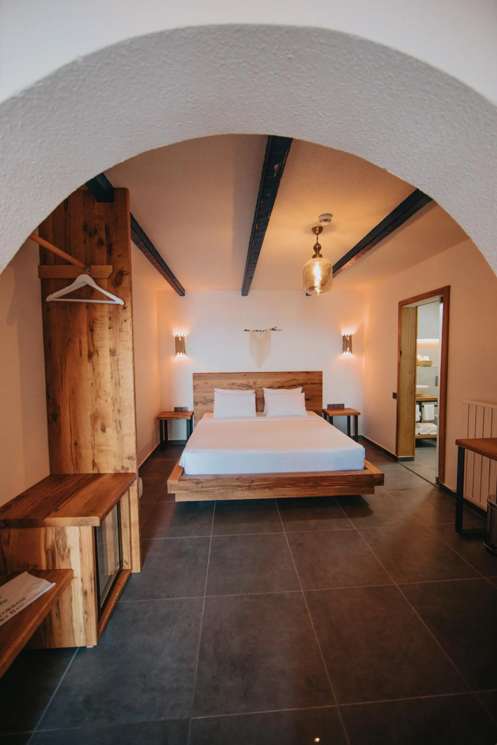 Seating area, Bed in Büyükada Loc'ada