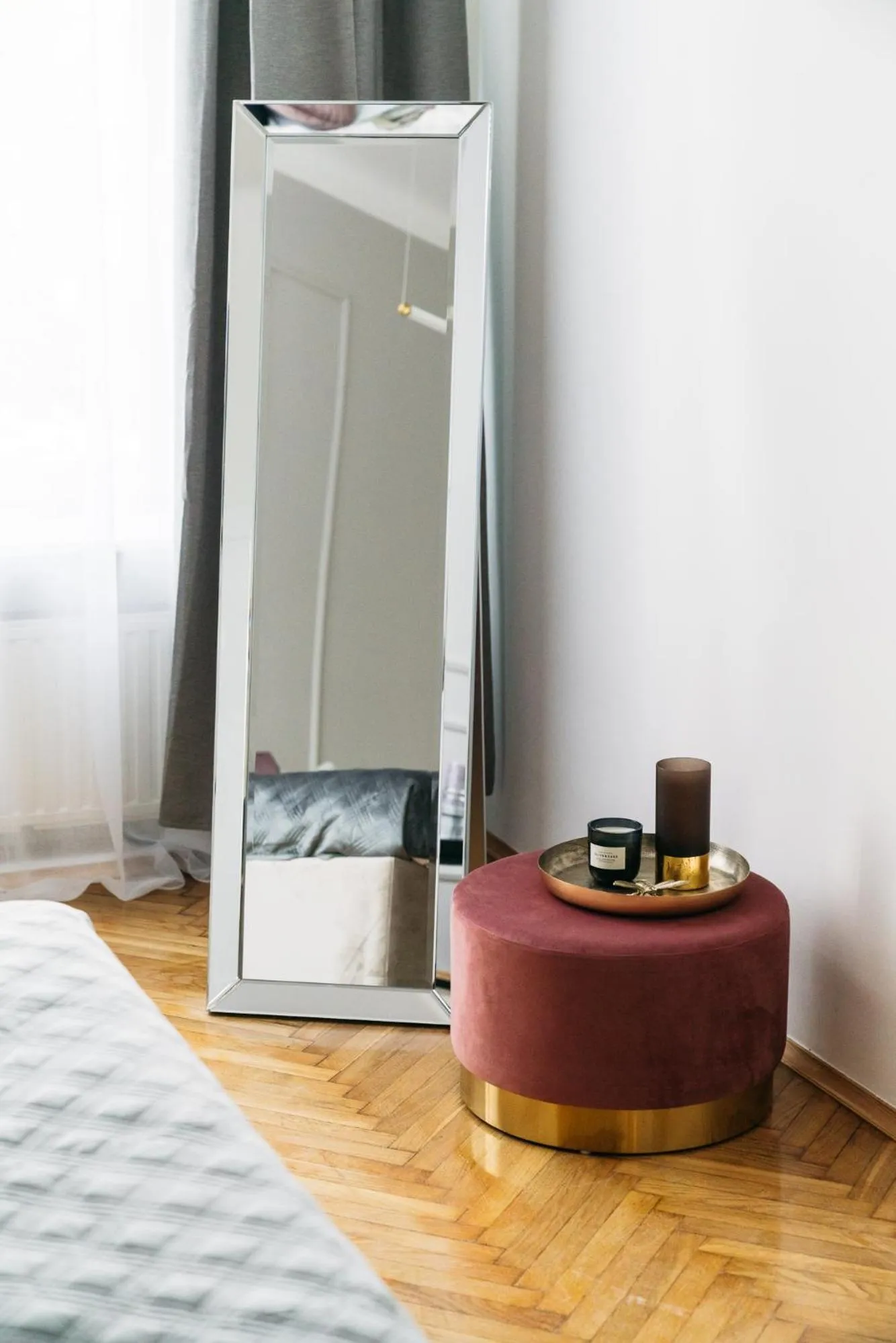 Photo of the whole room, Bed in Luna Apartment - LoftAffair