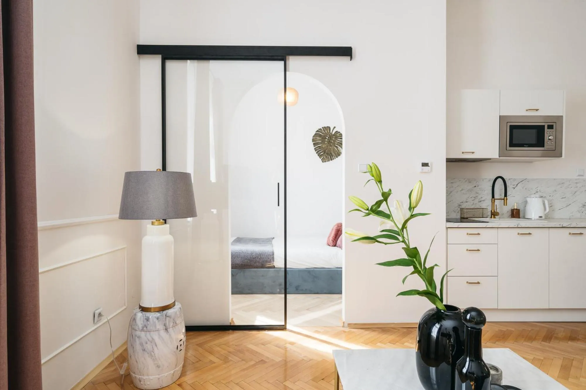 Photo of the whole room in Luna Apartment - LoftAffair