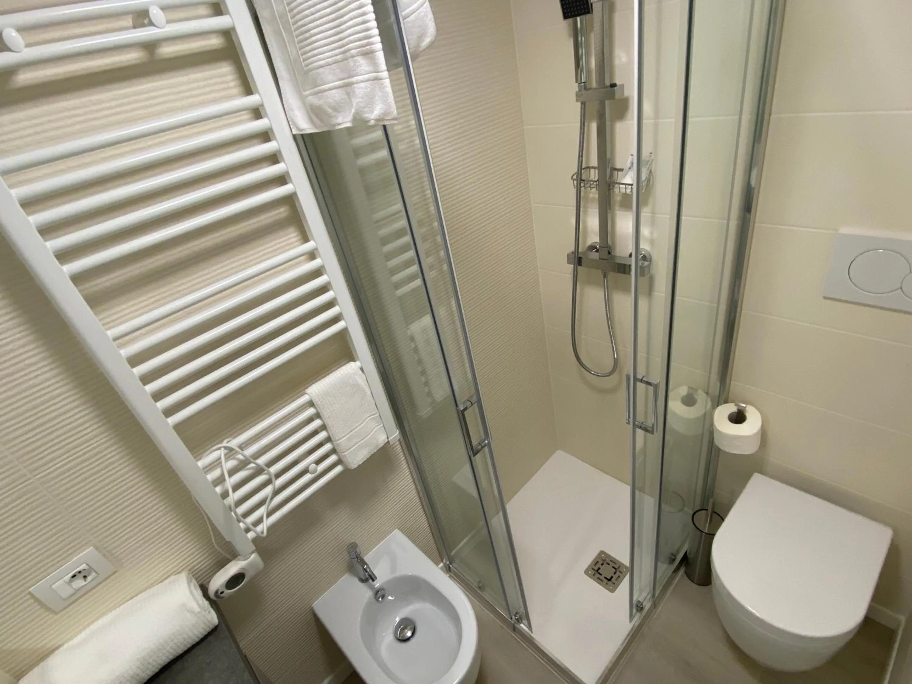 Bathroom in Affittacamere Ventisettembre