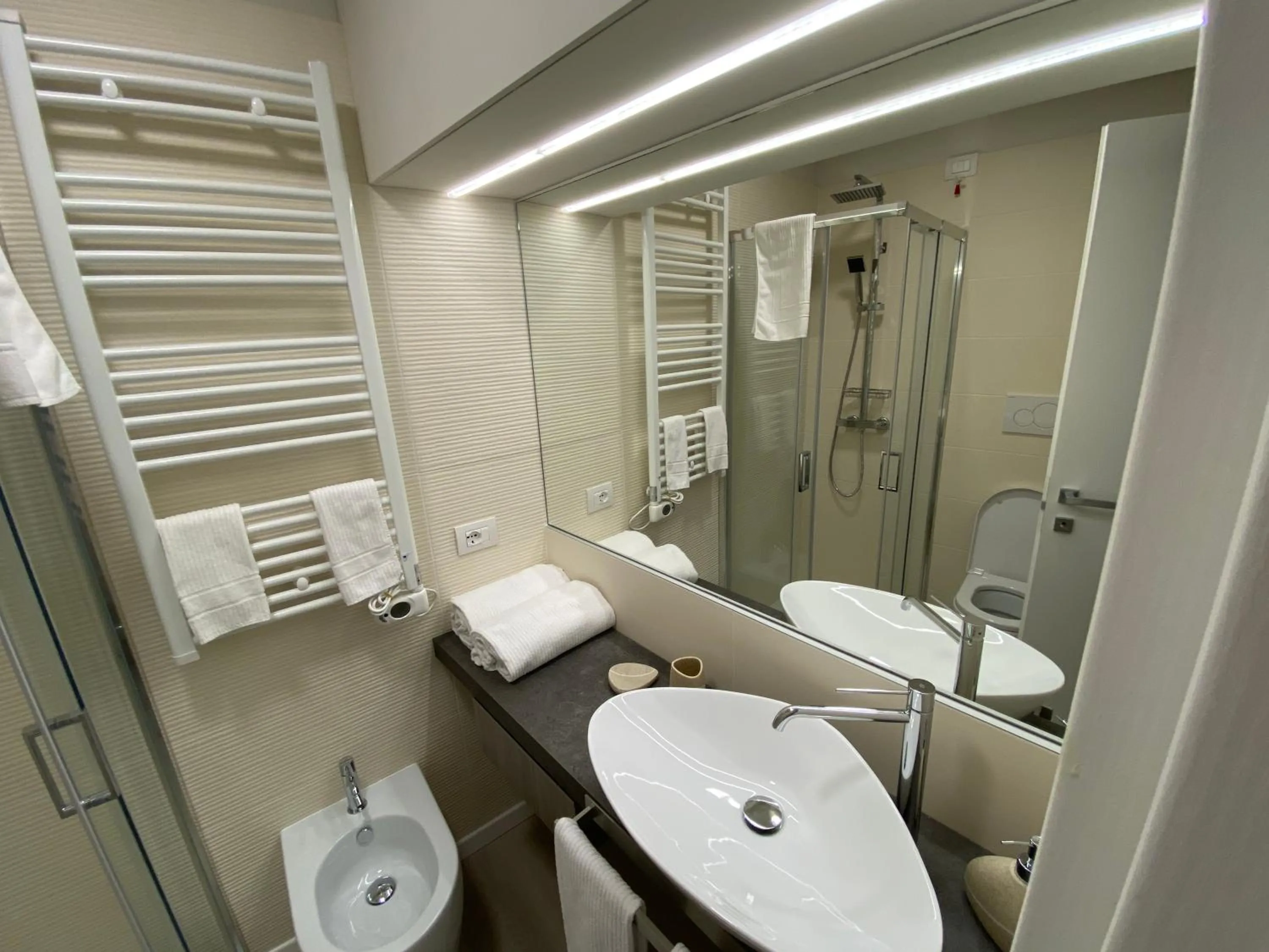 Bathroom in Affittacamere Ventisettembre