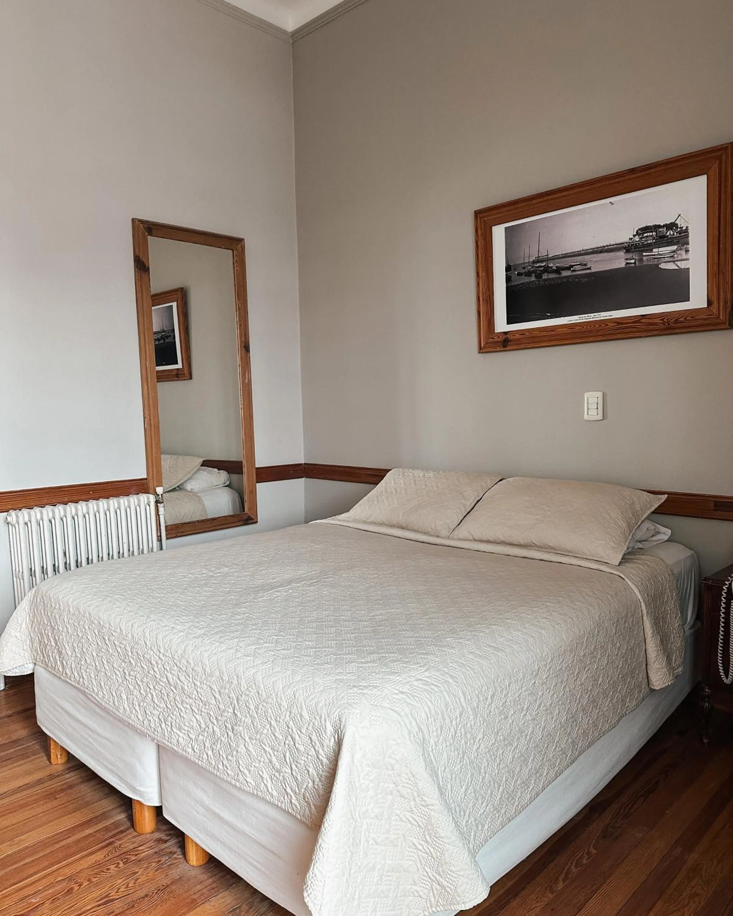 Bed in Hotel Vicente López