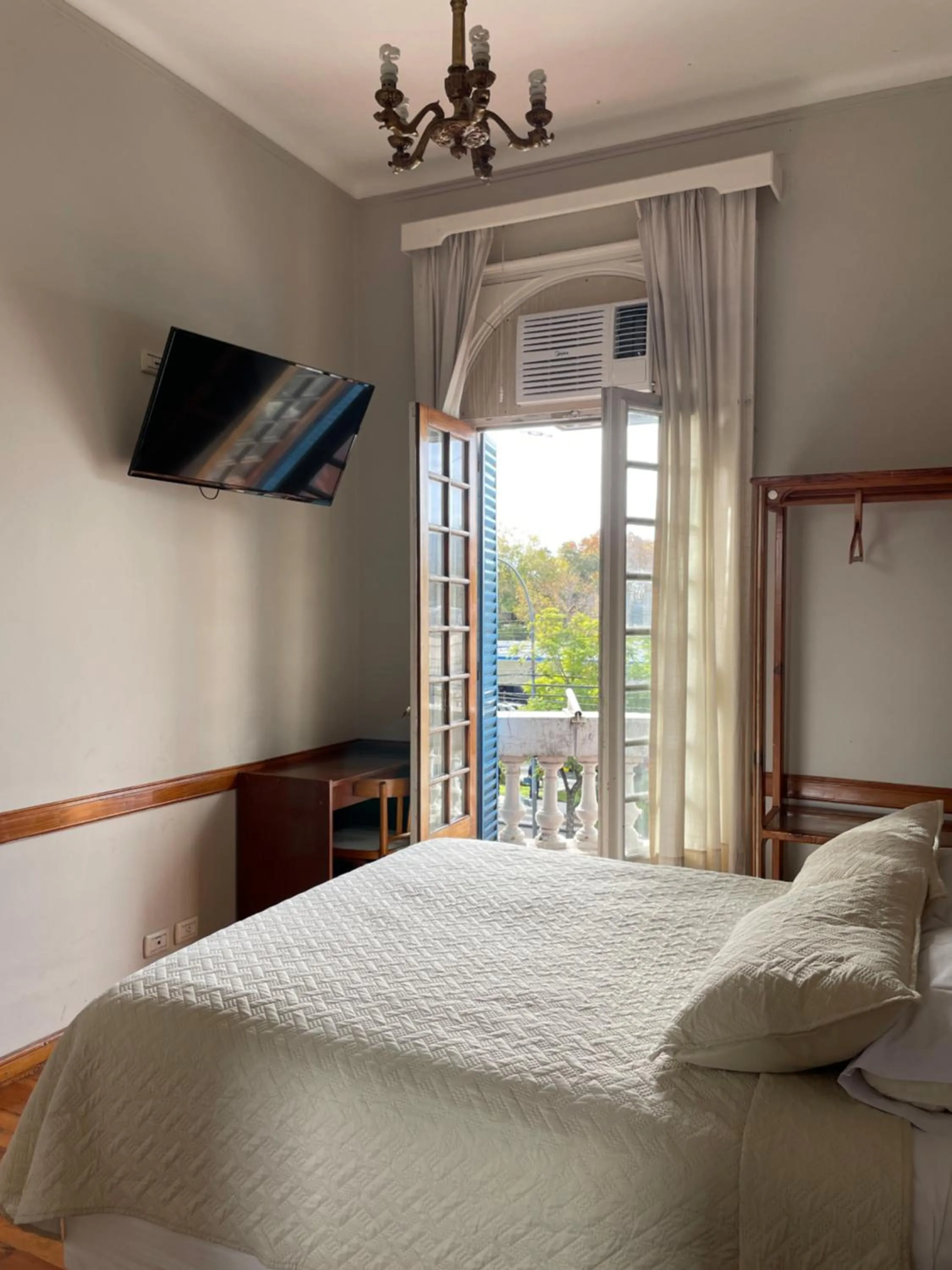 Bed in Hotel Vicente López