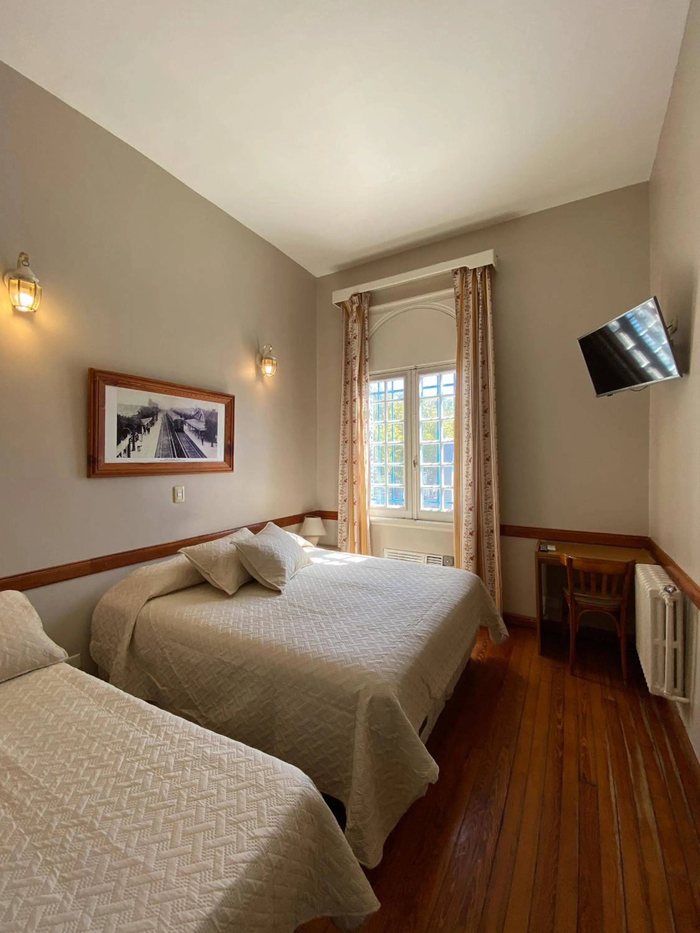 Bed in Hotel Vicente López