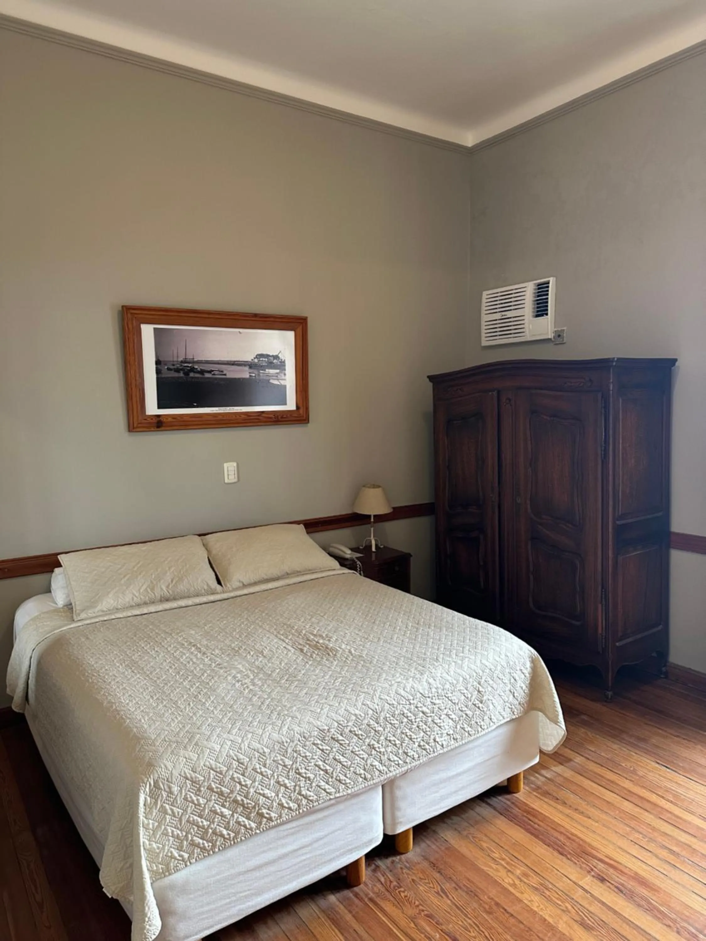 Bed in Hotel Vicente López