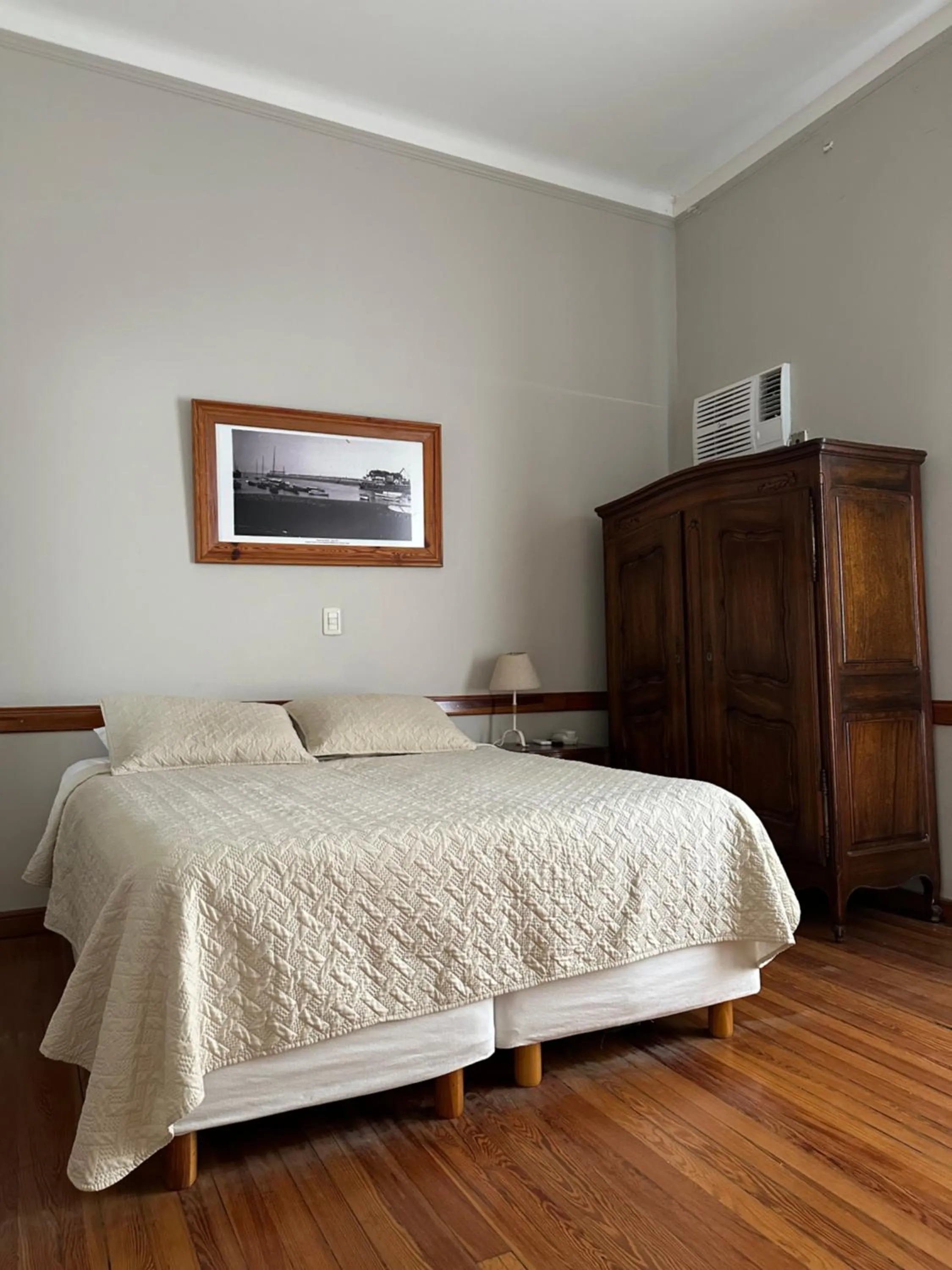 Bed in Hotel Vicente López