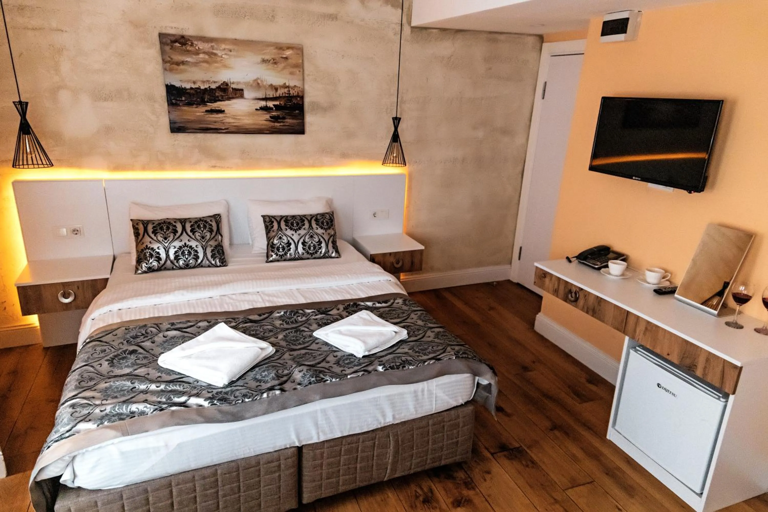 Bed in Galata Door Hotel