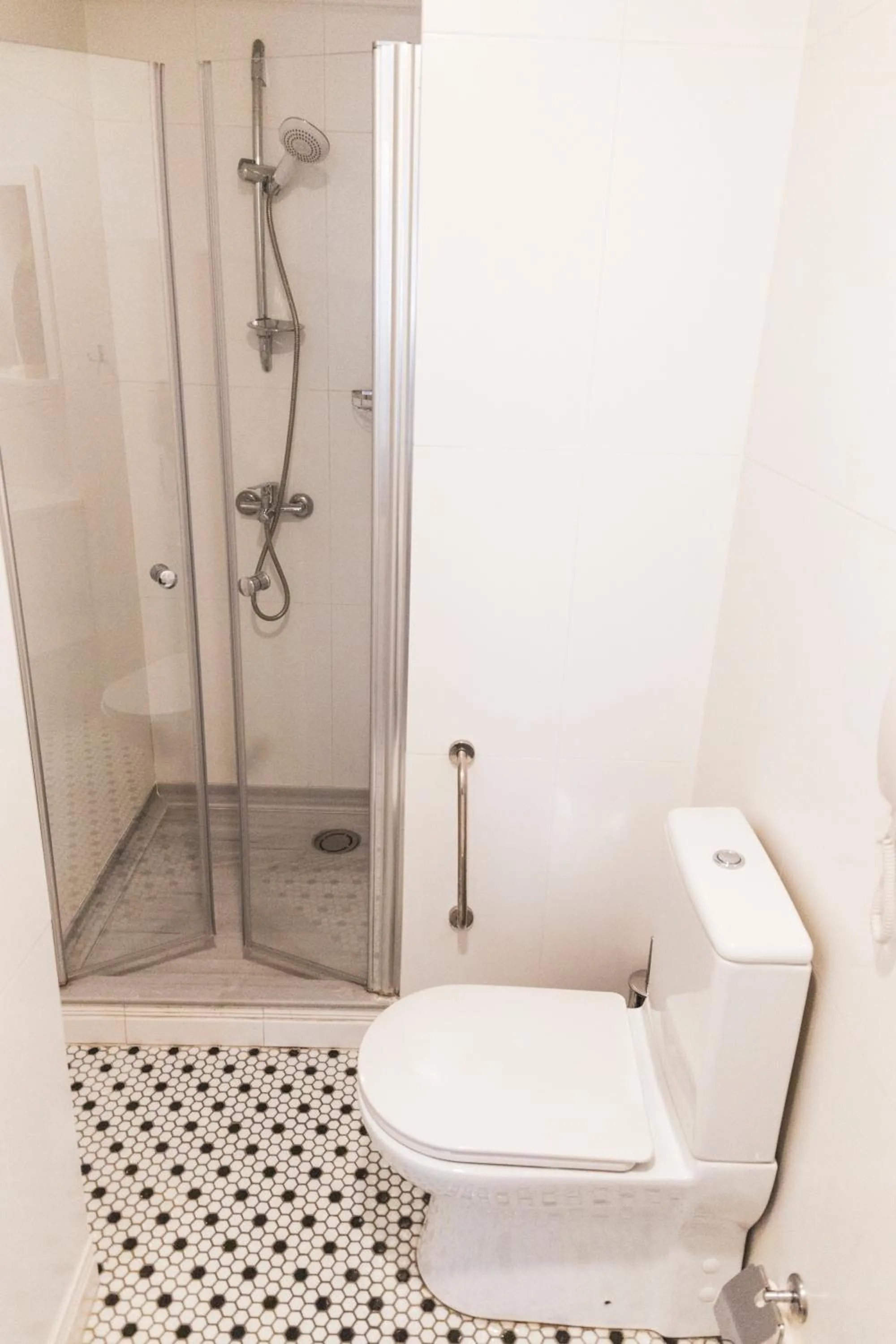 Shower in Galata Door Hotel