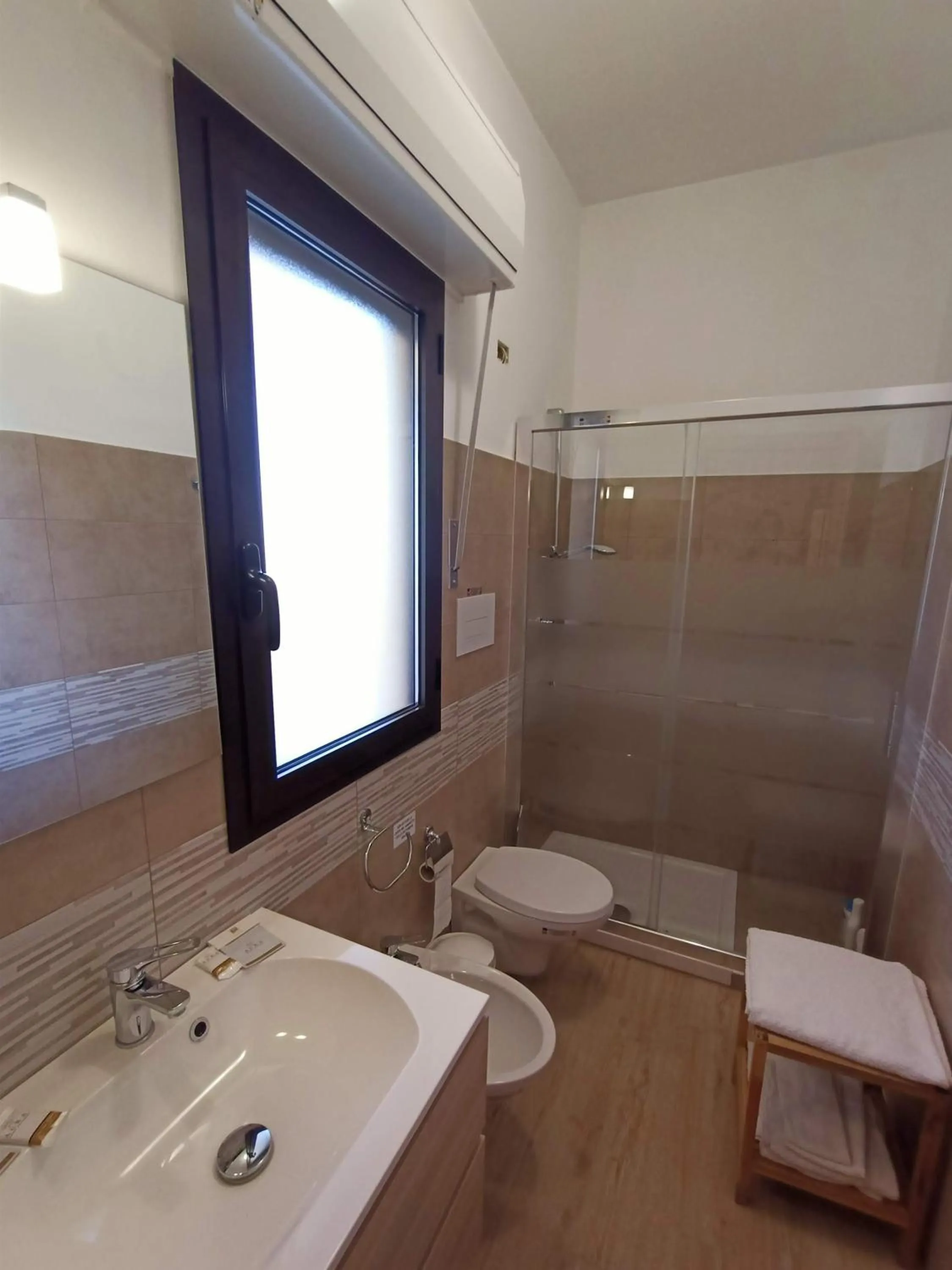 Shower in B&B Villa Sara Falconara