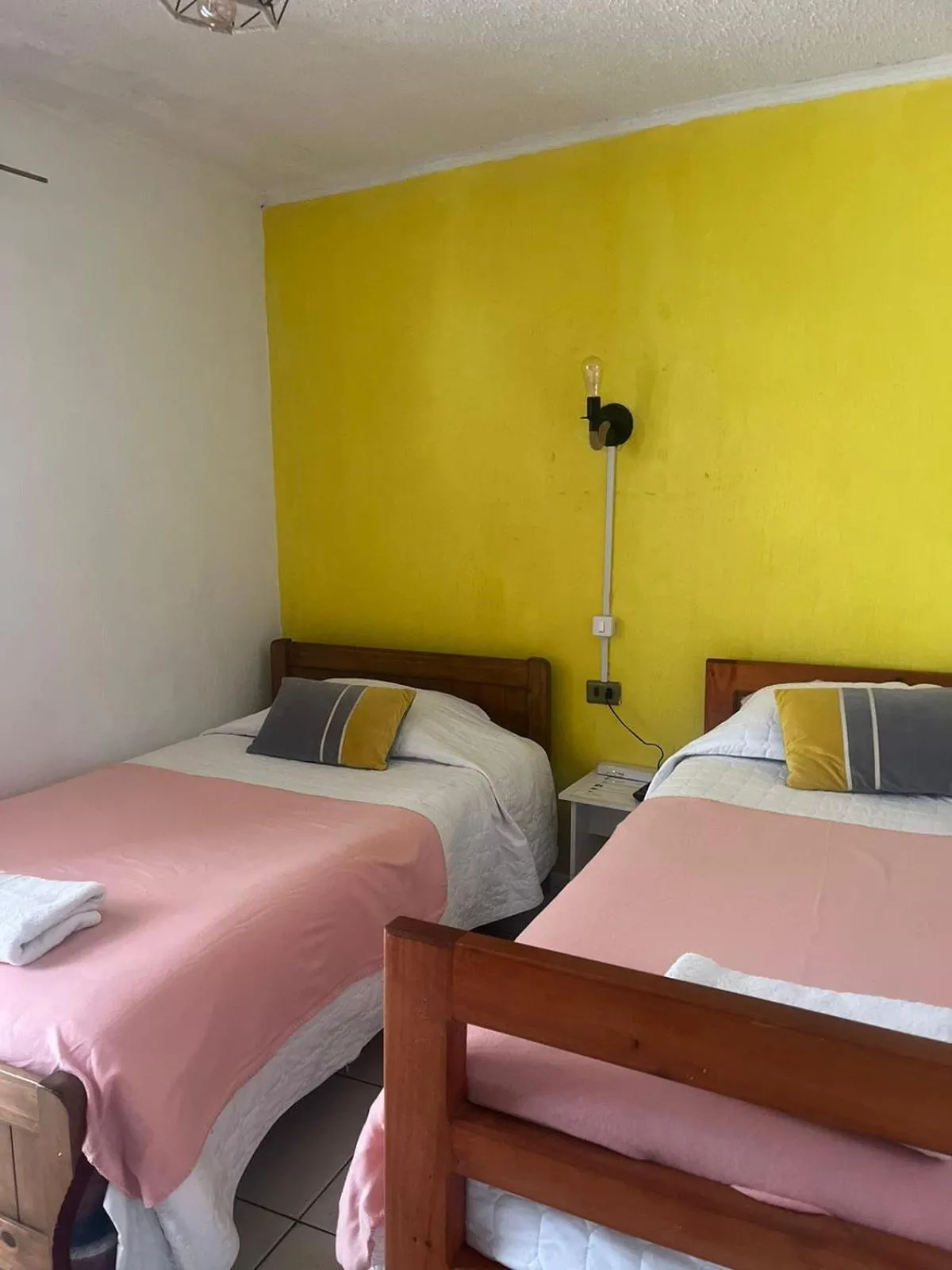 Bed in Hostal Avenue
