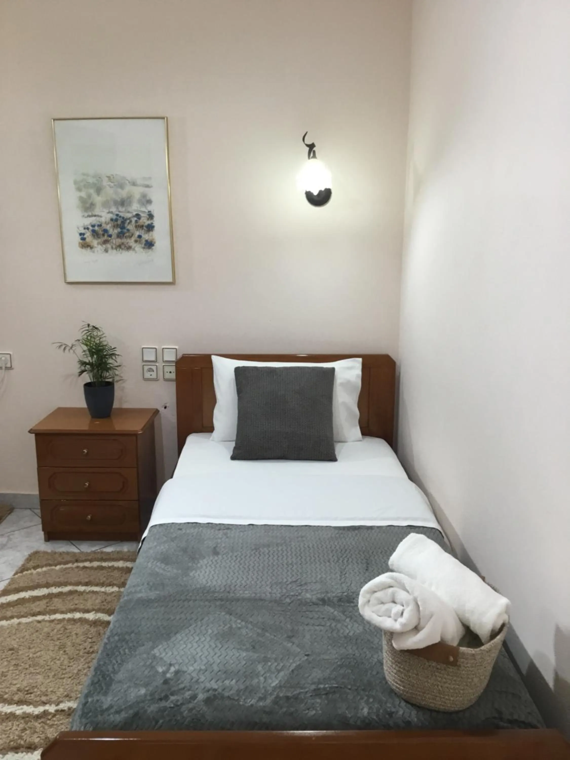 Photo of the whole room, Bed in Hotel Triantafyllou