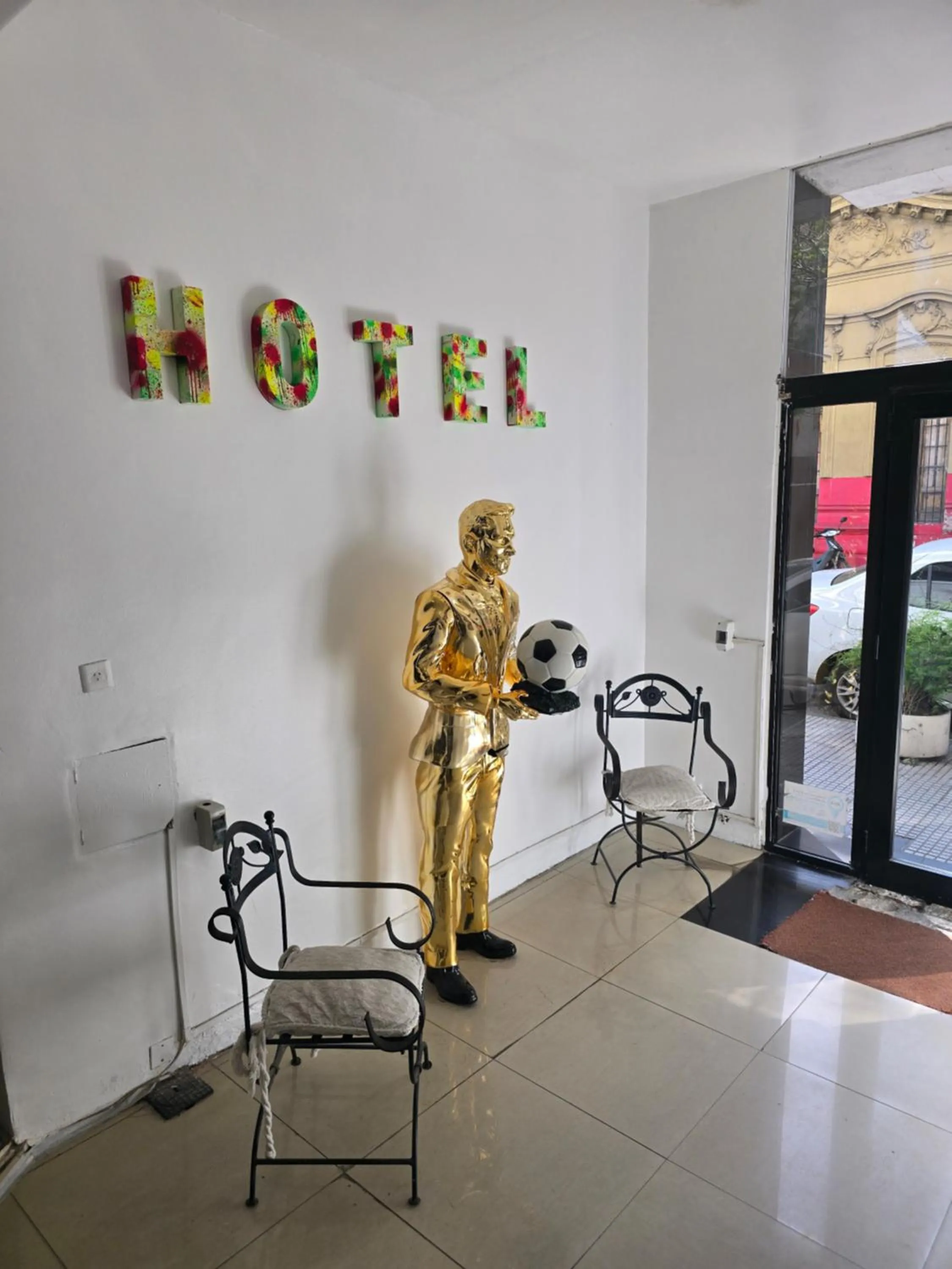 Hotel Isis