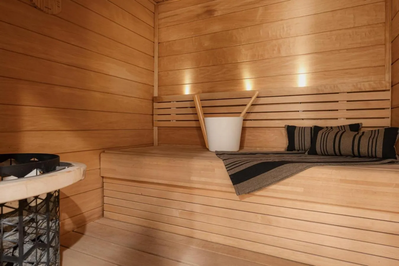 ✭Huippuvarusteltu Luksuskoti, Sauna, Ilmainen pysäköinti✭