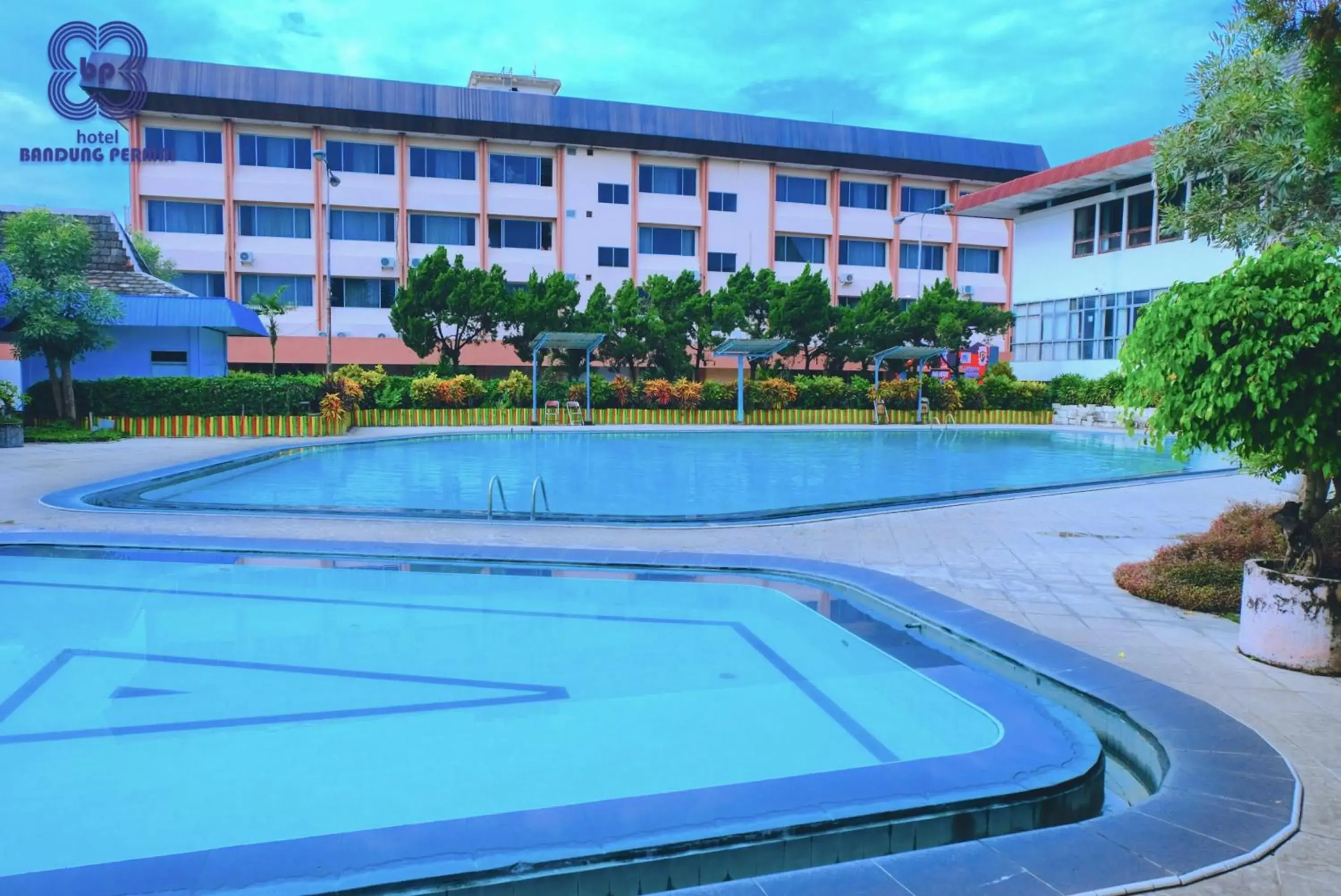 Property building in Bandung Permai Hotel Jember Property building in Bandung Permai Hotel Jember