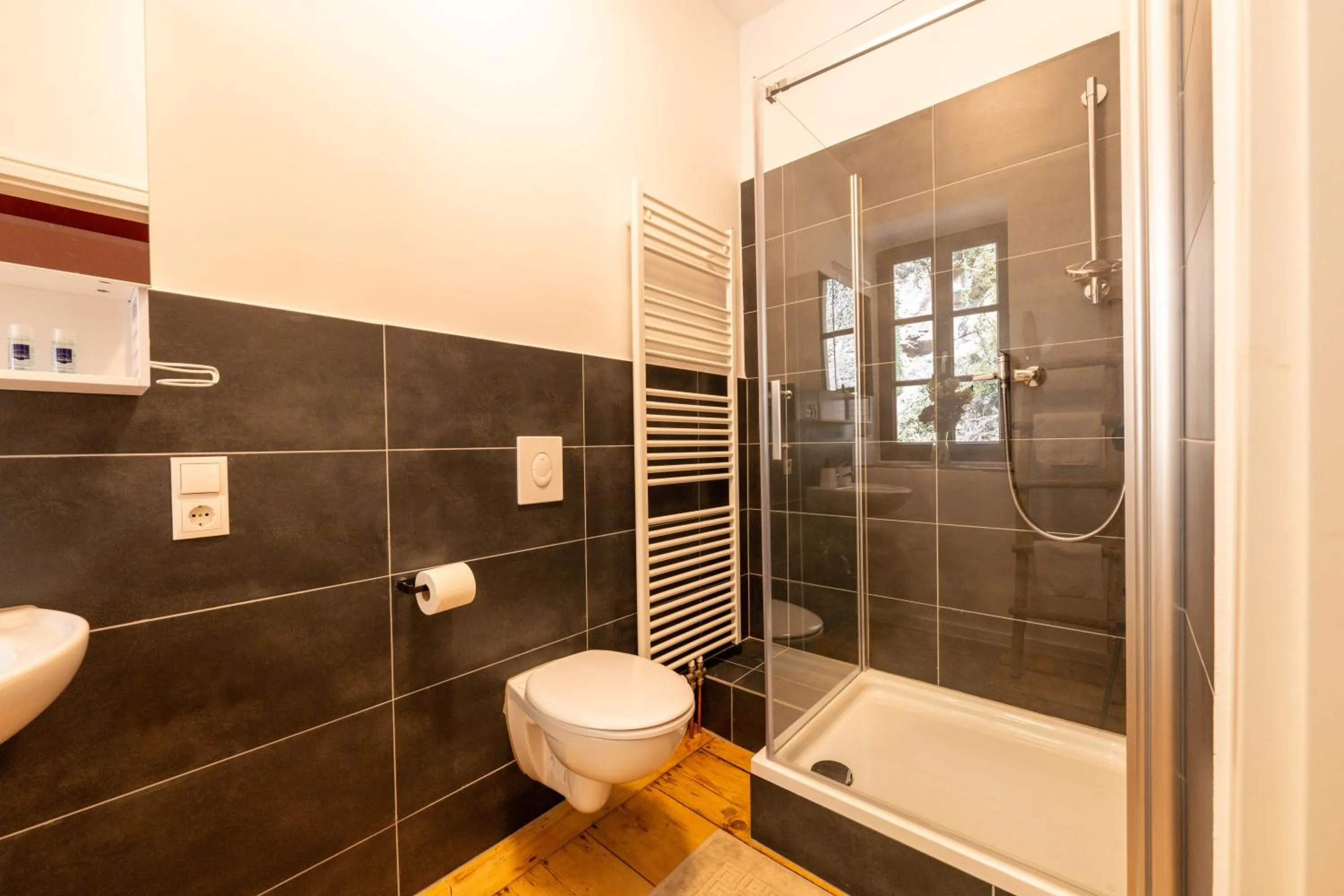 Shower in Schloss Arenfels