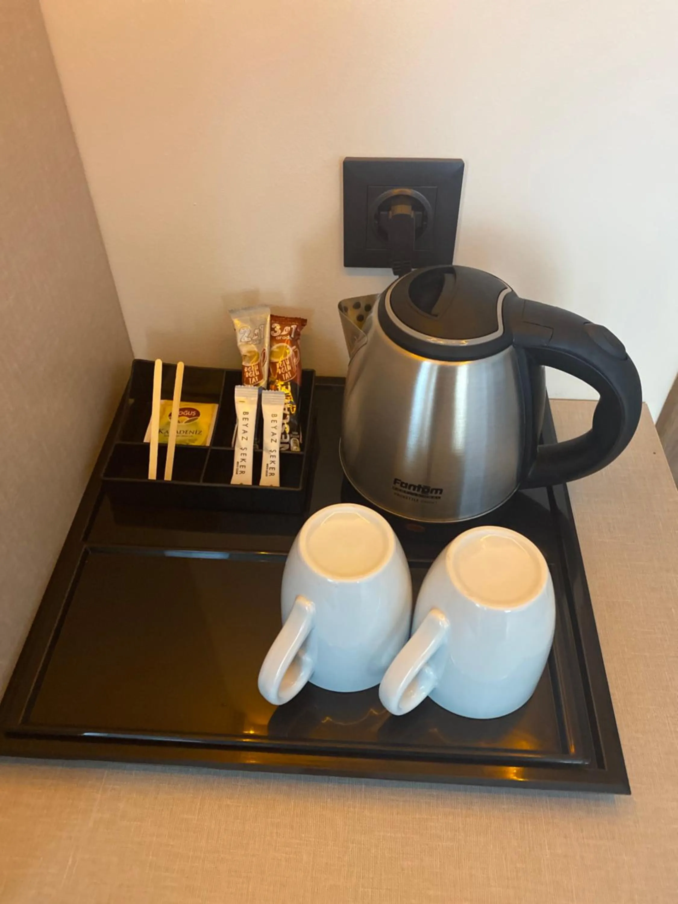 Coffee/tea facilities in OFURO WORLD HOTEL SPA