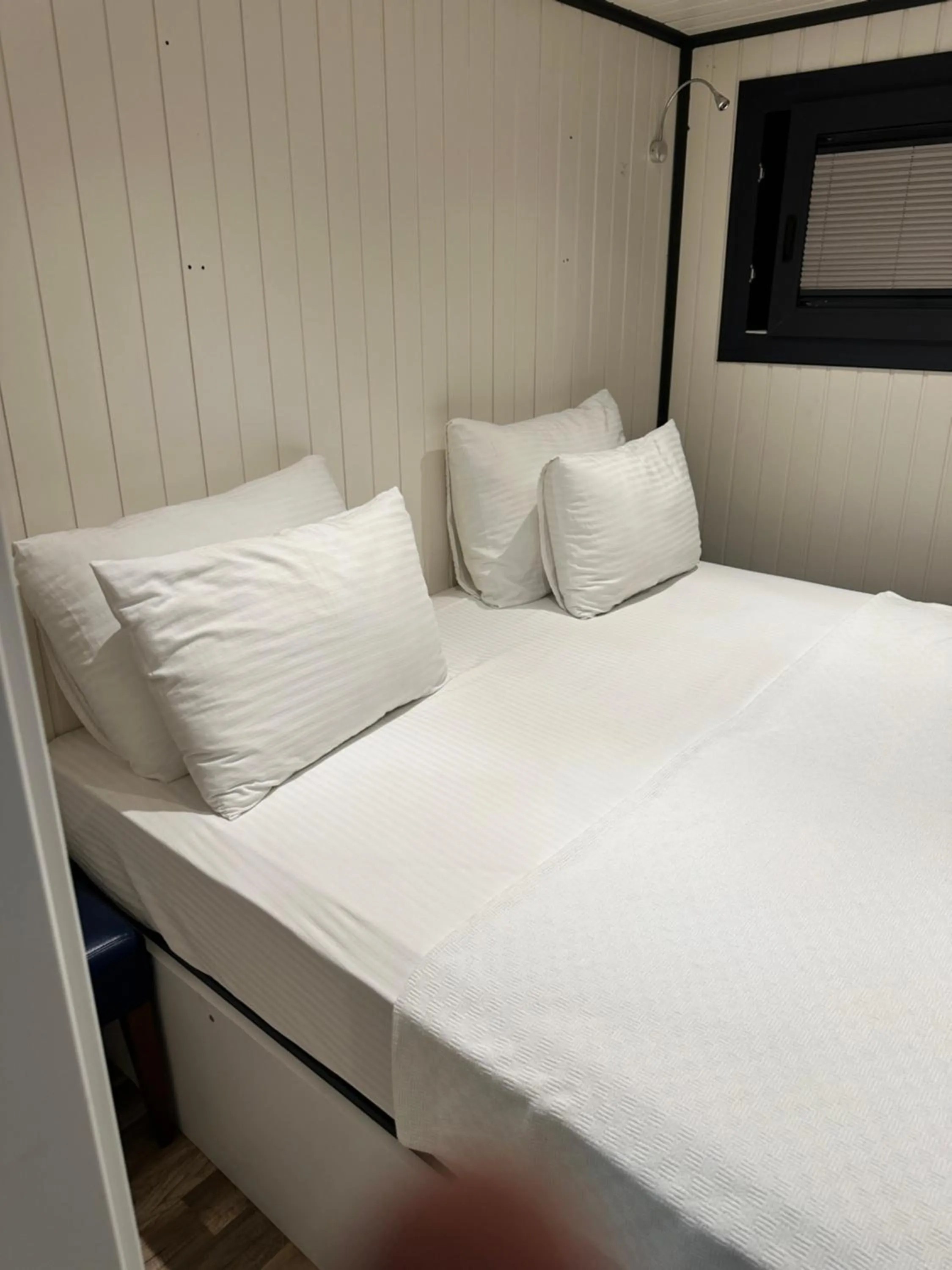 Bed in OFURO WORLD HOTEL SPA