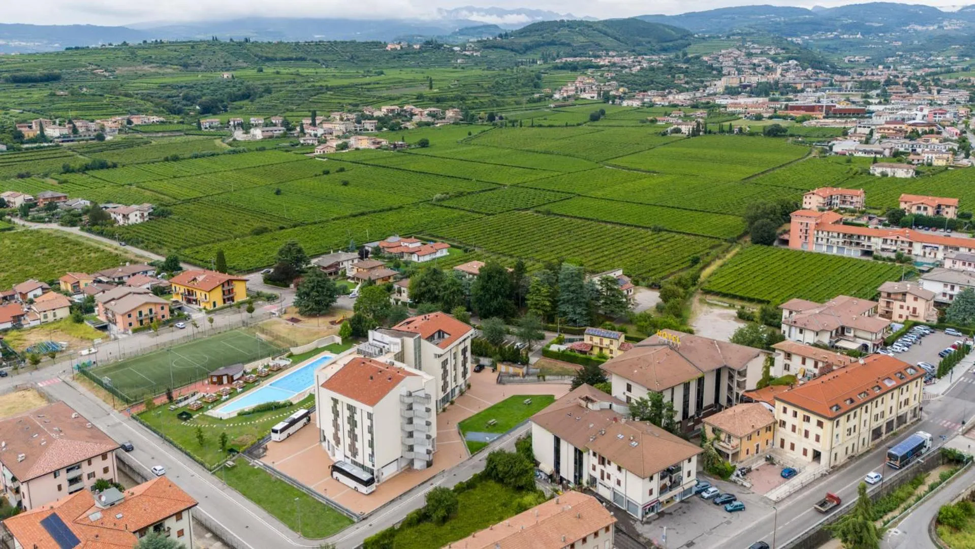 Property building in Kona Hotel Verona by Kleos Group Collection