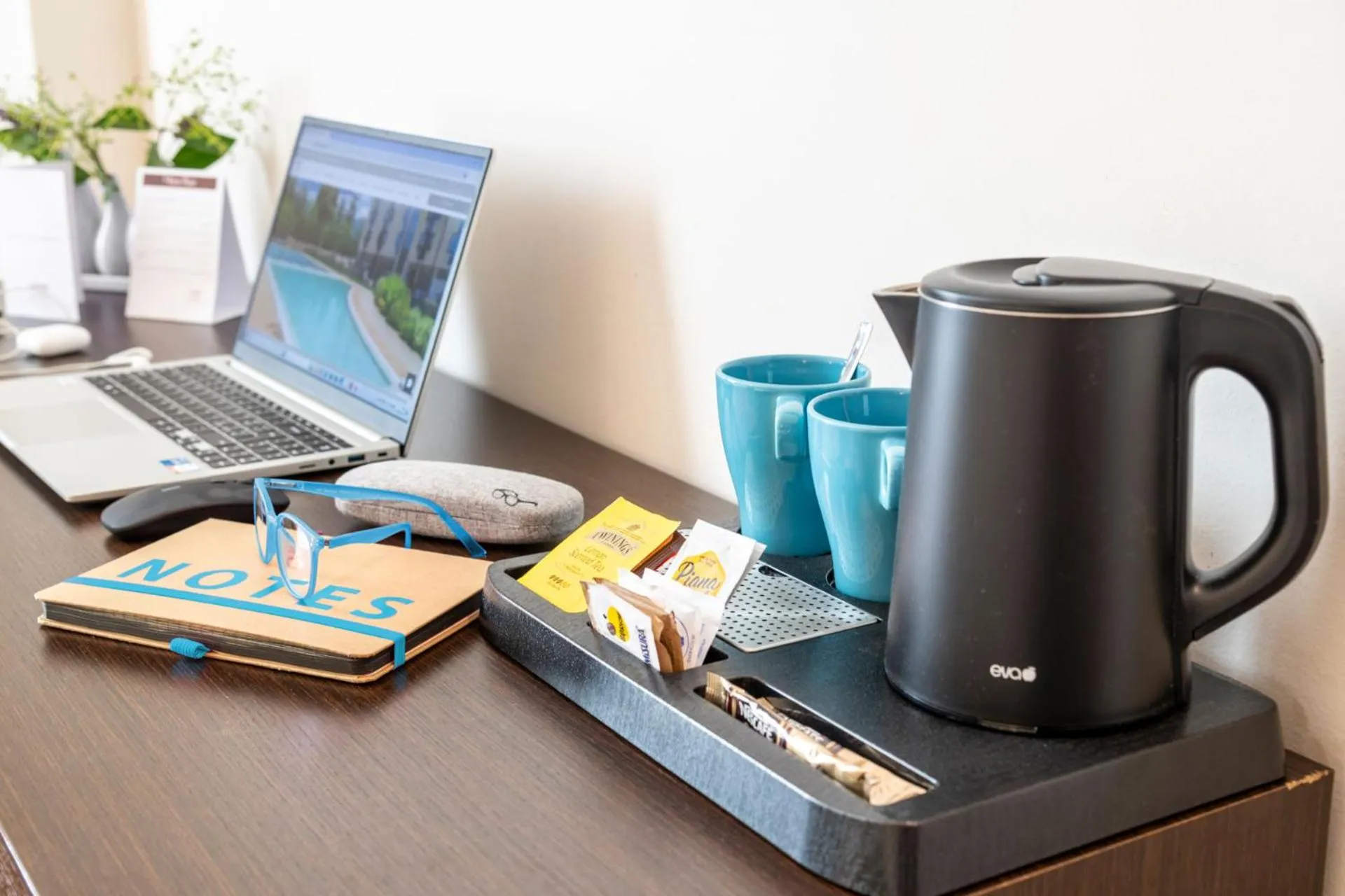 Coffee/tea facilities in Kona Hotel Verona by Kleos Group Collection