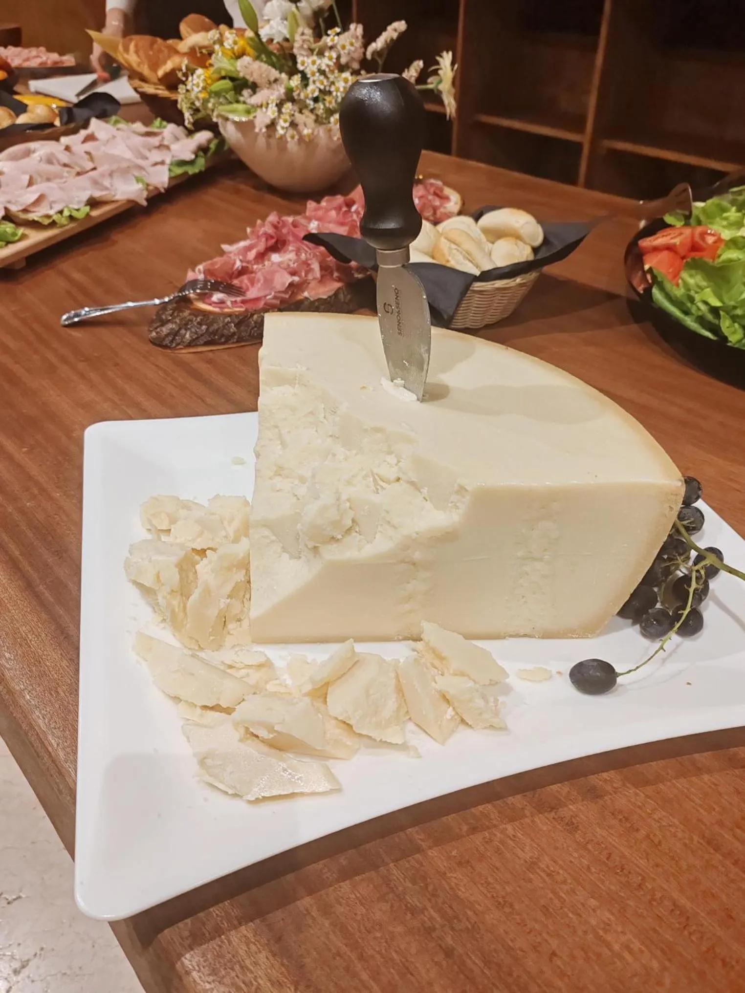 Dinner in Kona Hotel Verona by Kleos Group Collection