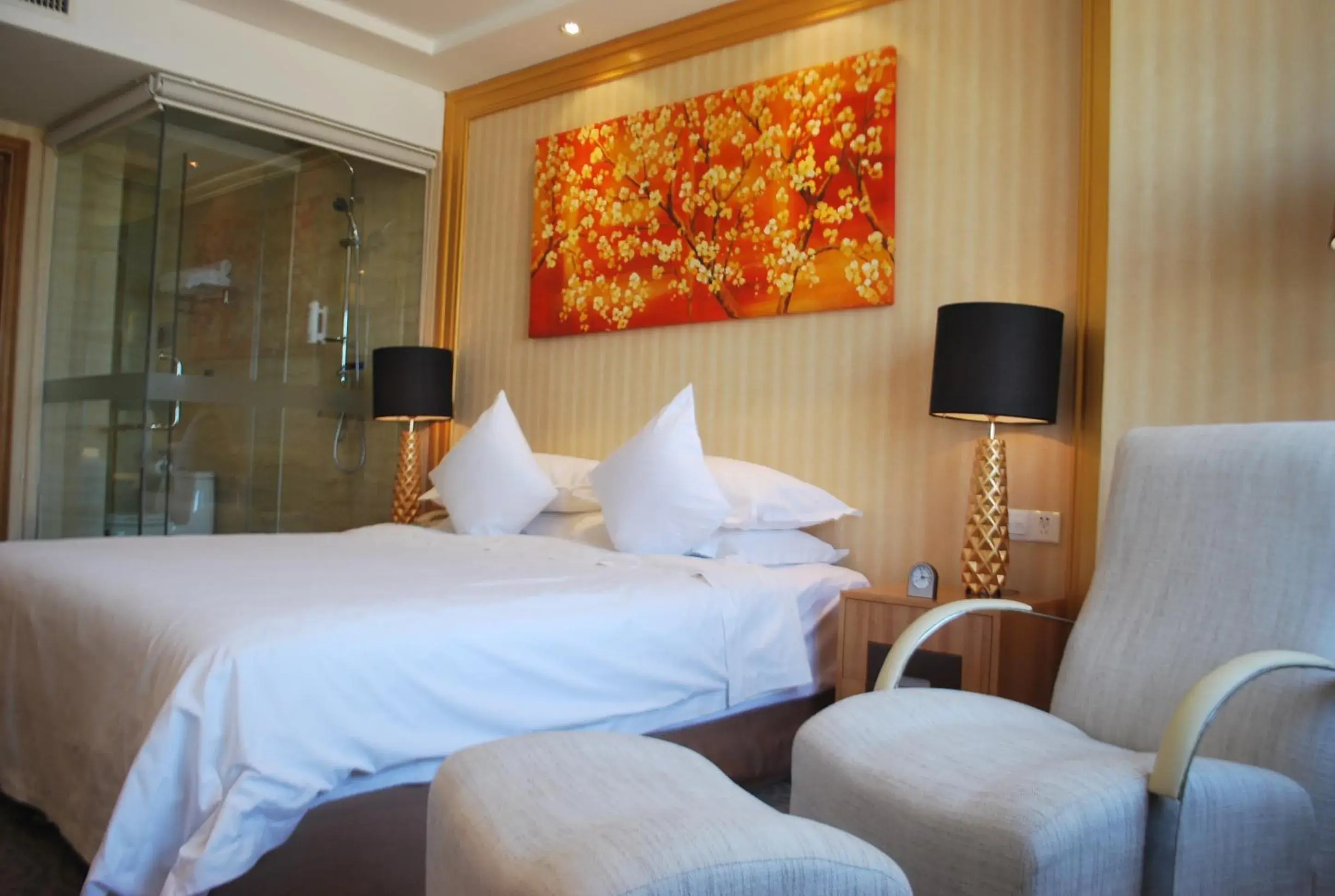 Bed in The Center Hotel Weihai Bed in The Center Hotel Weihai