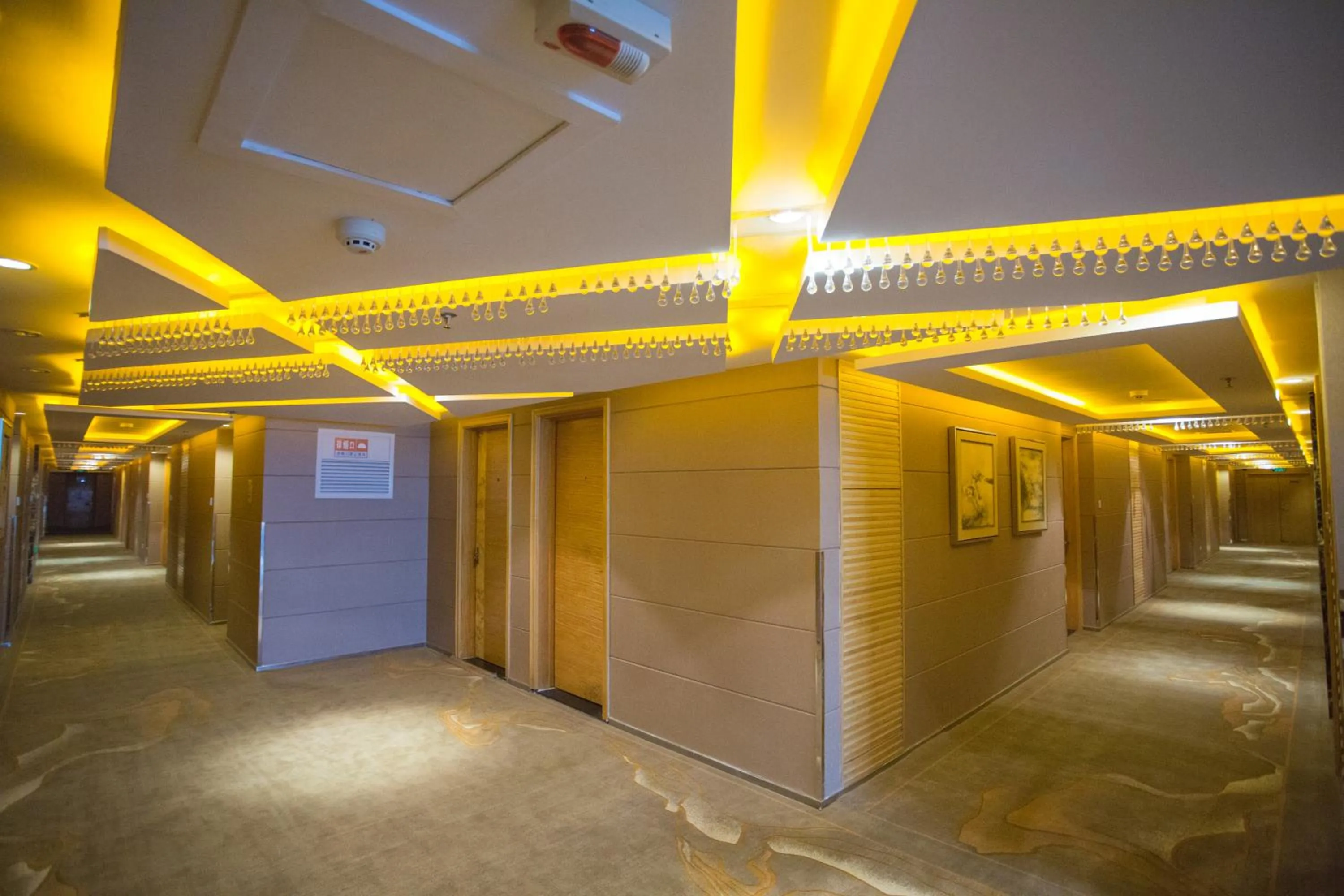 Deluxe Double Room in The Center Hotel Weihai