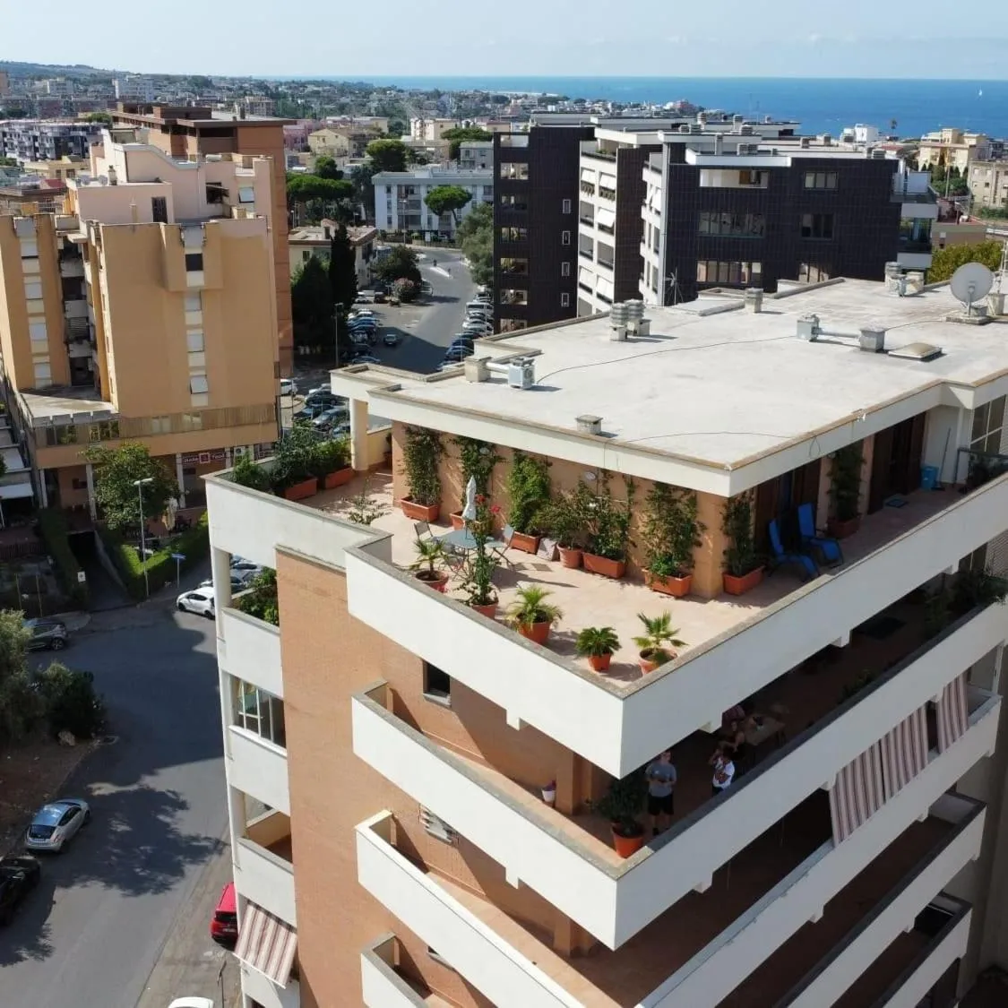 Bird's eye view in B&BYanet's Beautiful House