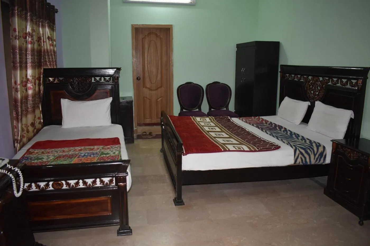 Bedroom, Bed in Hotel The Oriel Islamabad