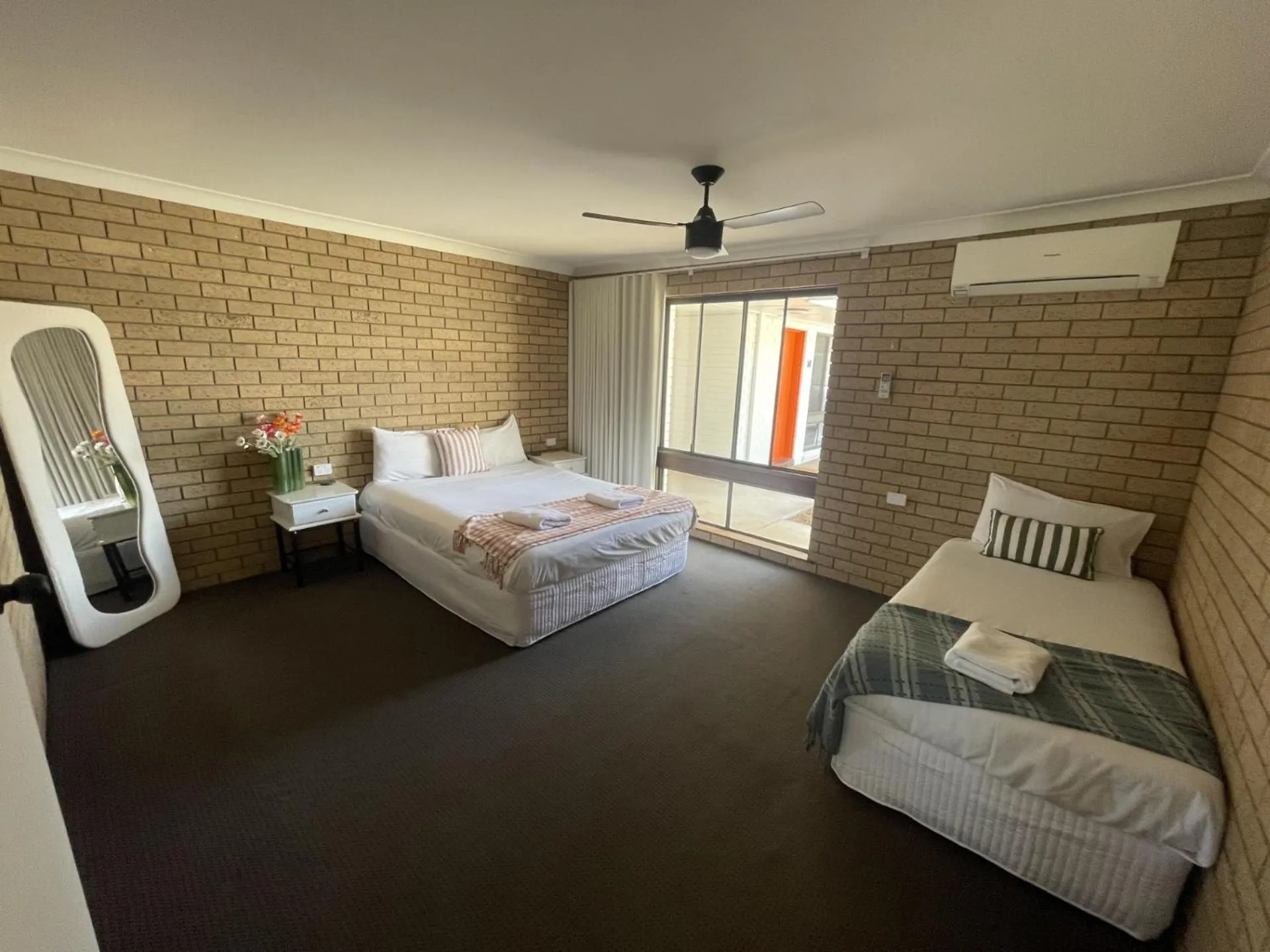 Bedroom, Bed in Albury Allawa Motor Inn