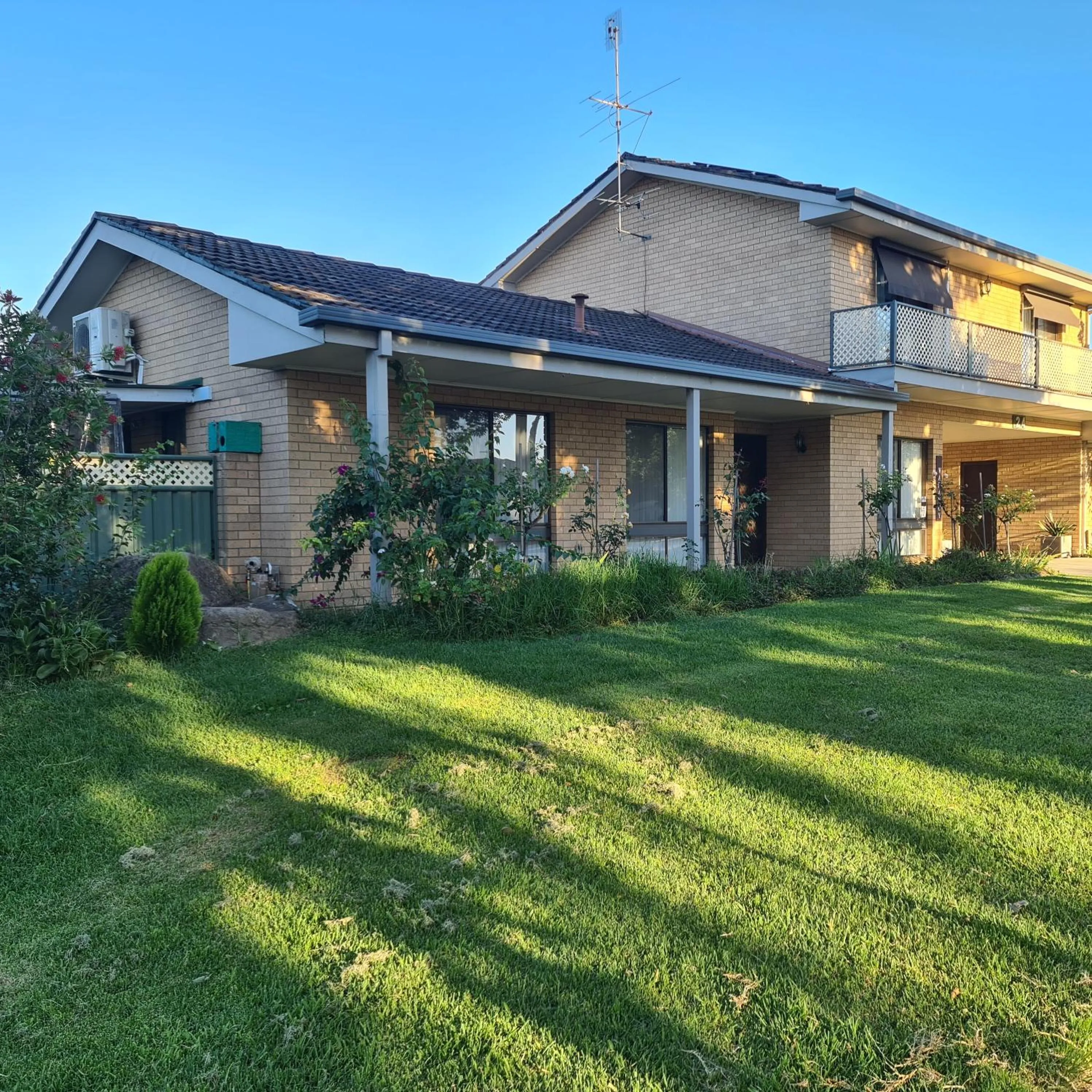 Property building in Albury Allawa Motor Inn