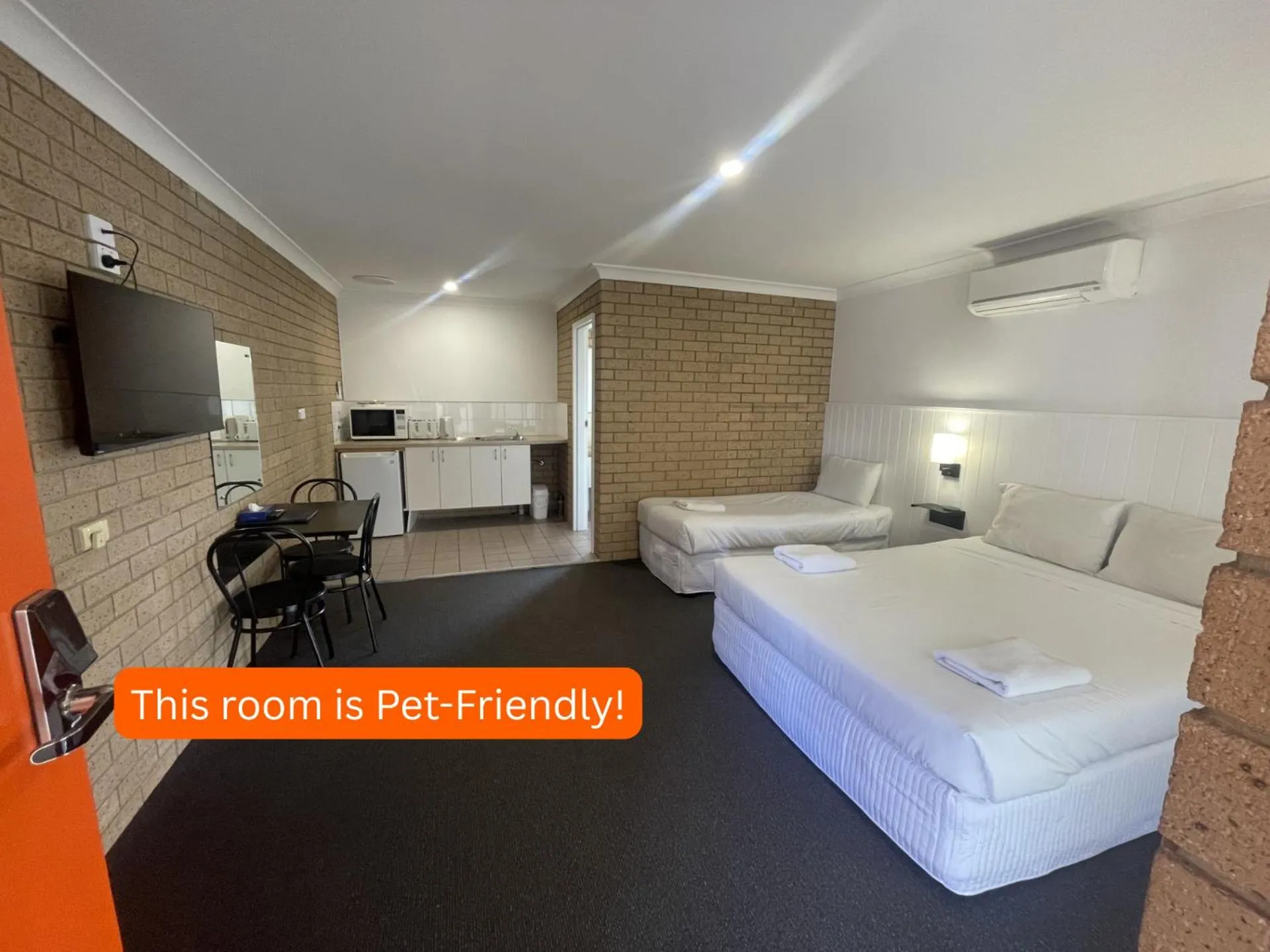 Bedroom, Bed in Albury Allawa Motor Inn