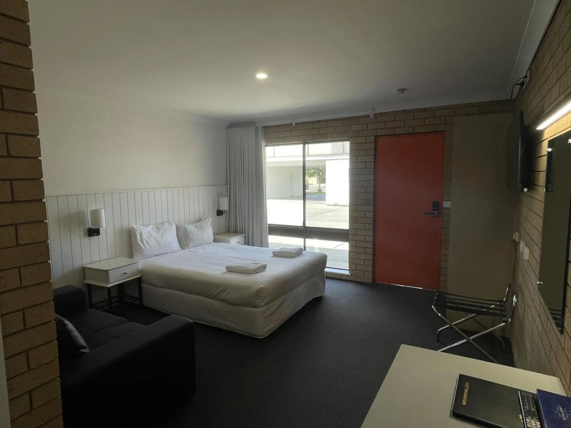 Bed in Albury Allawa Motor Inn