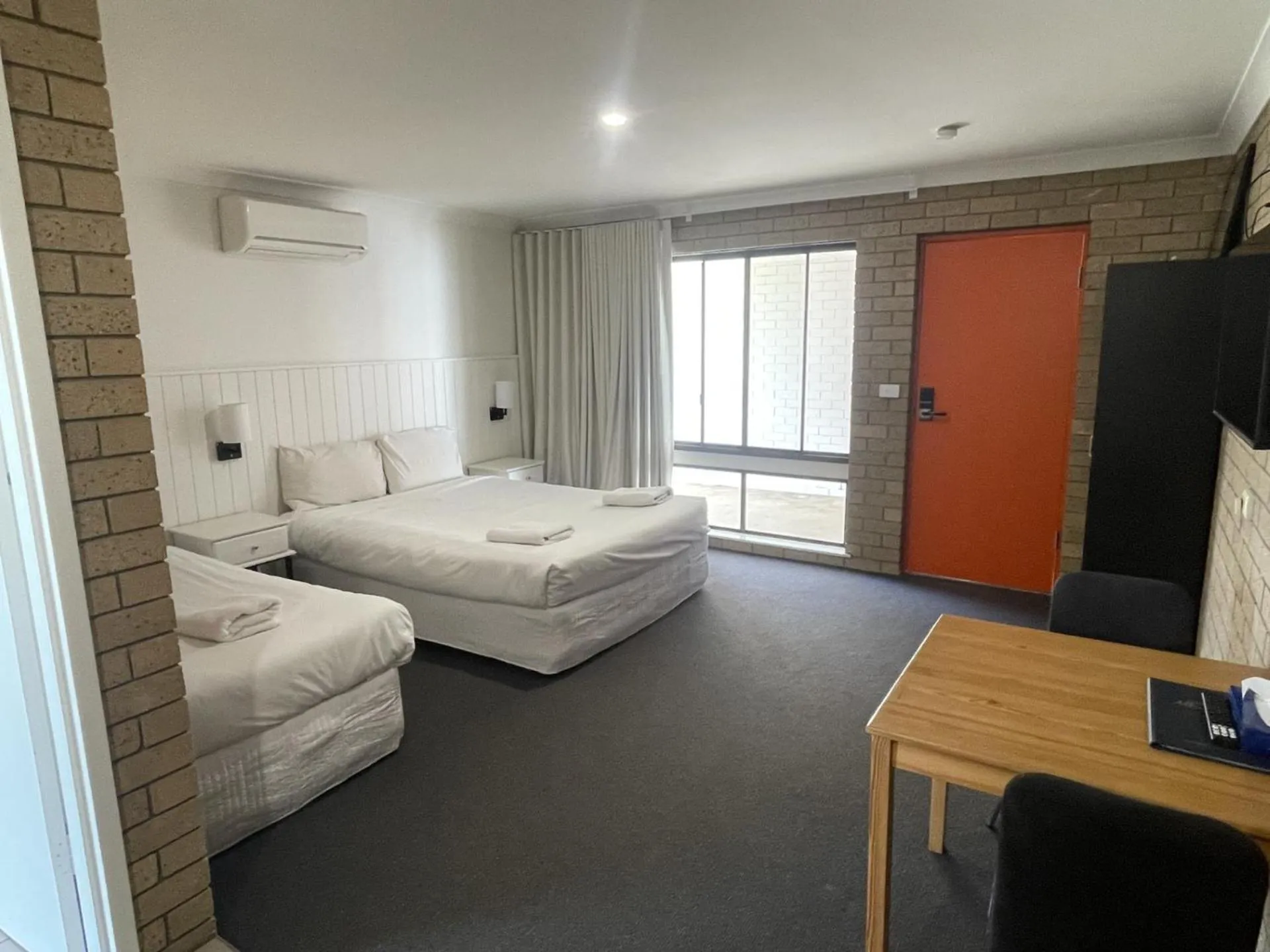 Bed in Albury Allawa Motor Inn