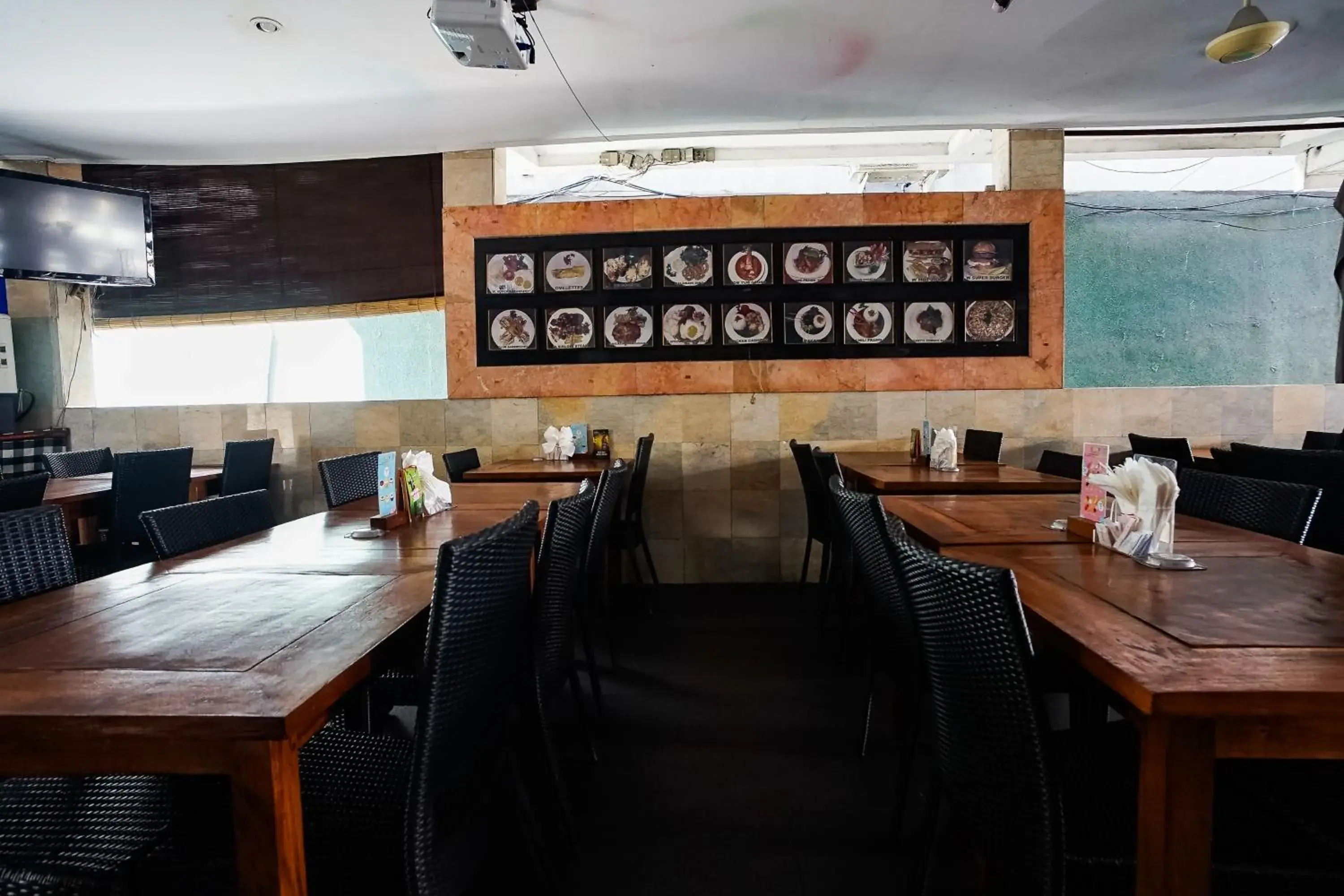 Restaurant/places to eat in Taman Ayu Legian Hotel Restaurant/places to eat in Taman Ayu Legian Hotel