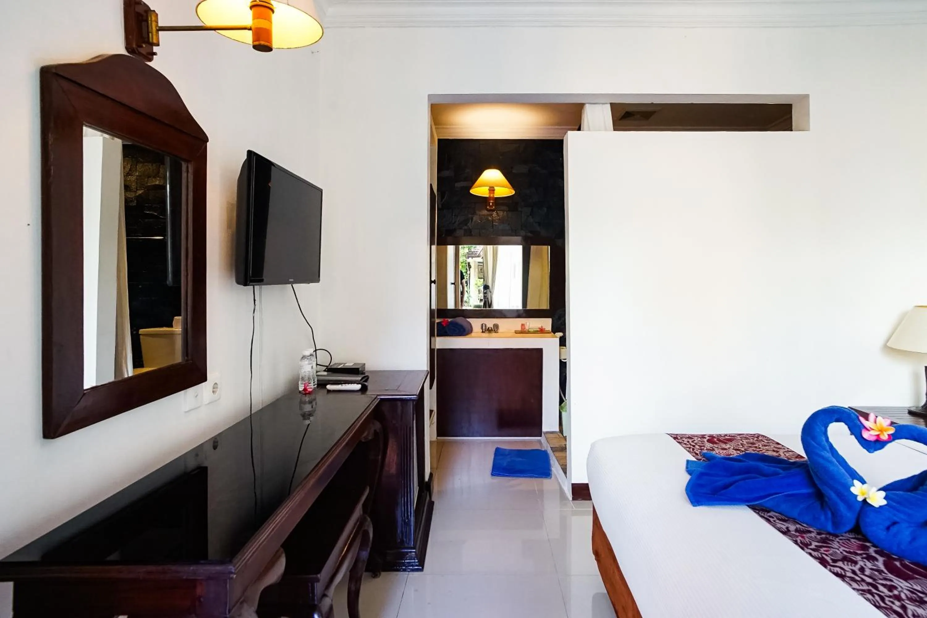 Bedroom, Bed in Taman Ayu Legian Hotel