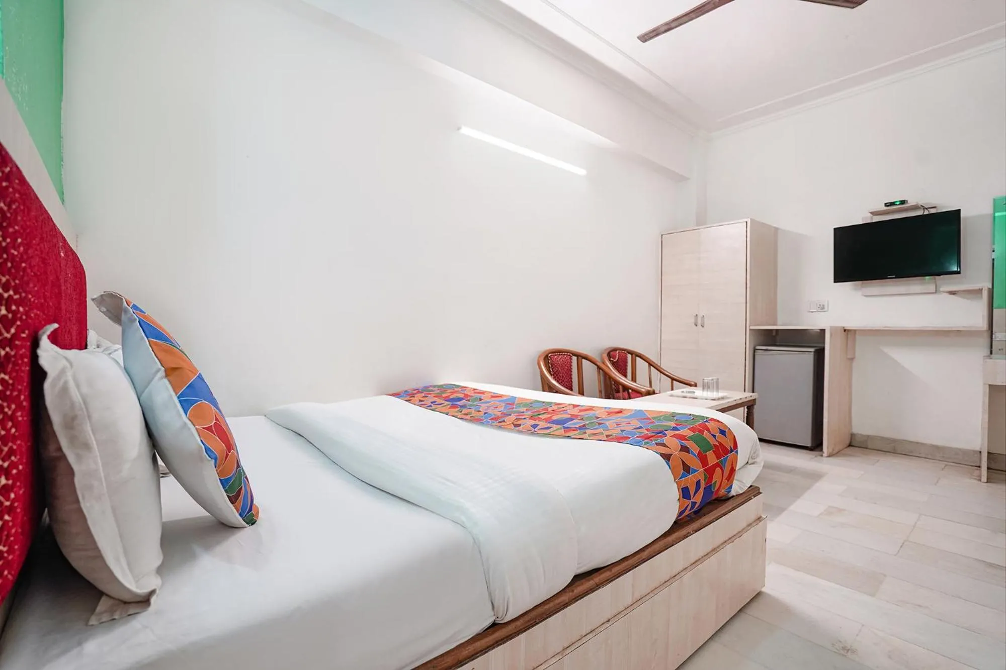 Bed in FabHotel India International