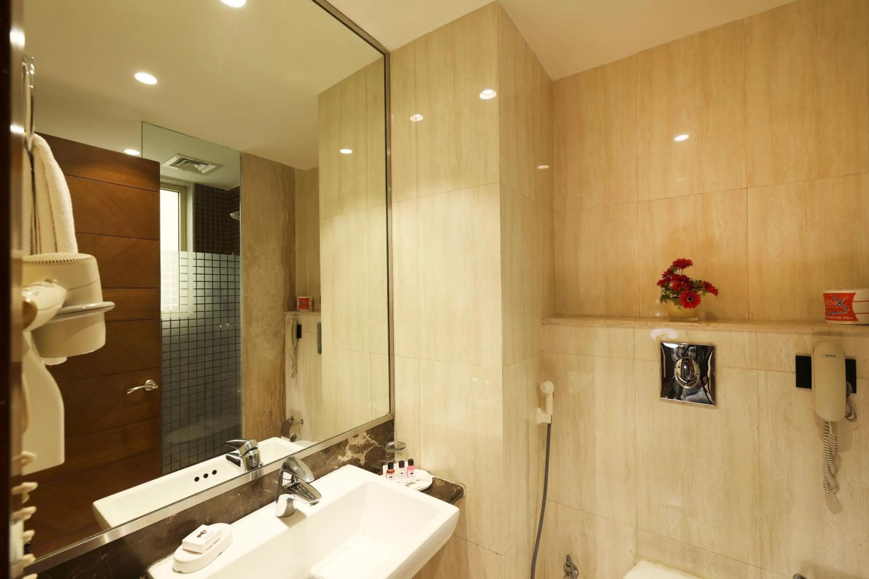 Bathroom in Indus Biznotel