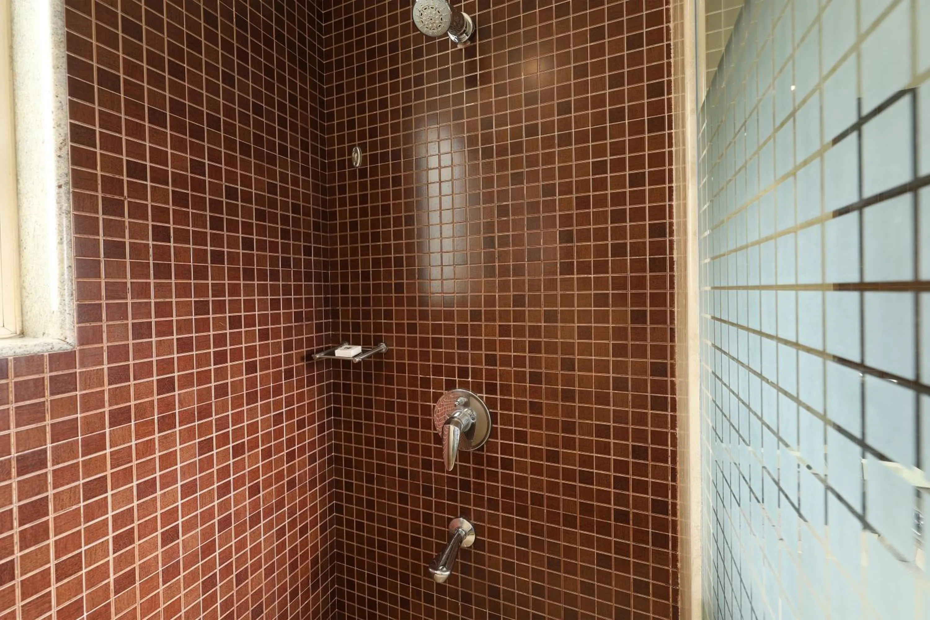 Bathroom in Indus Biznotel