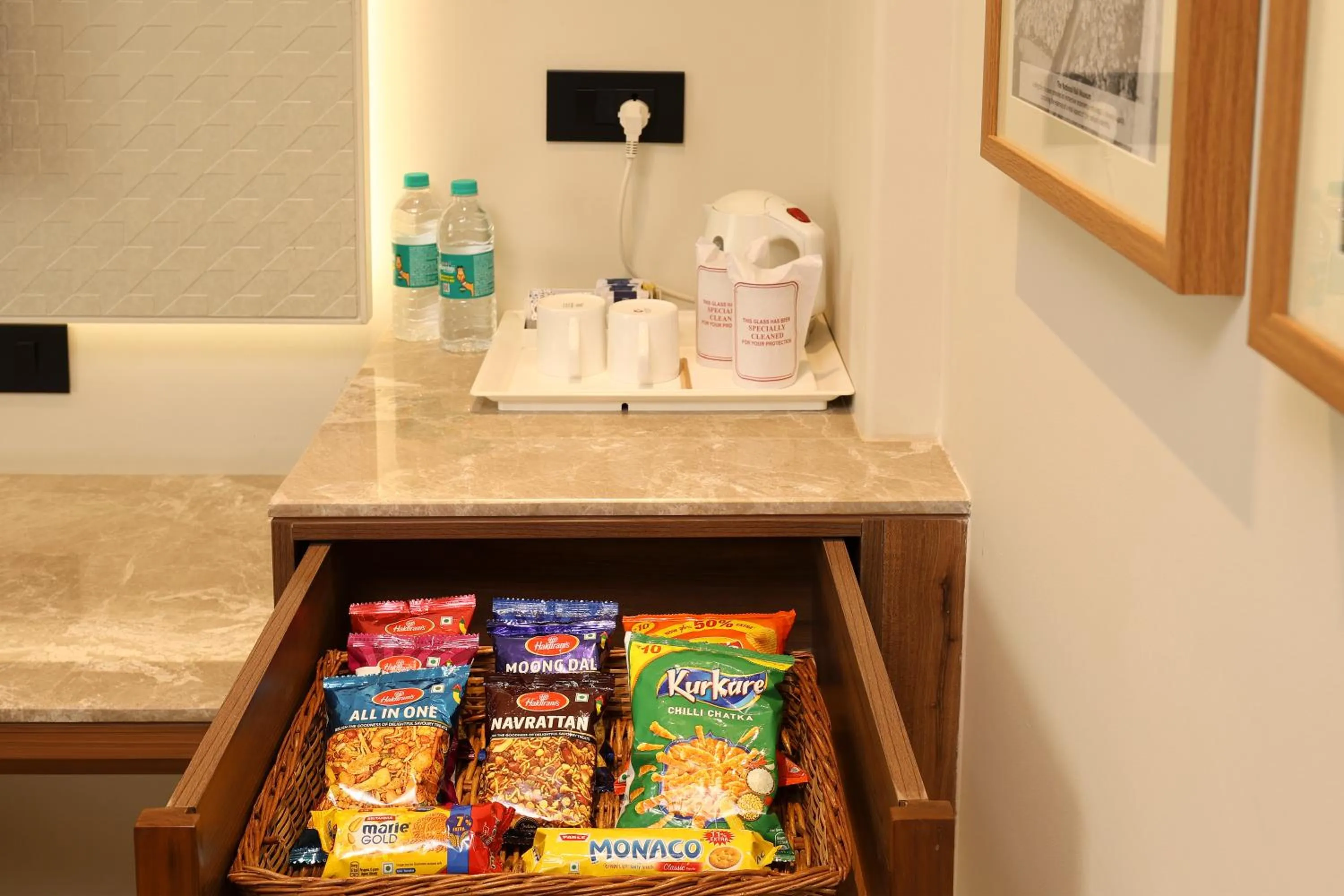 Coffee/tea facilities in Indus Biznotel