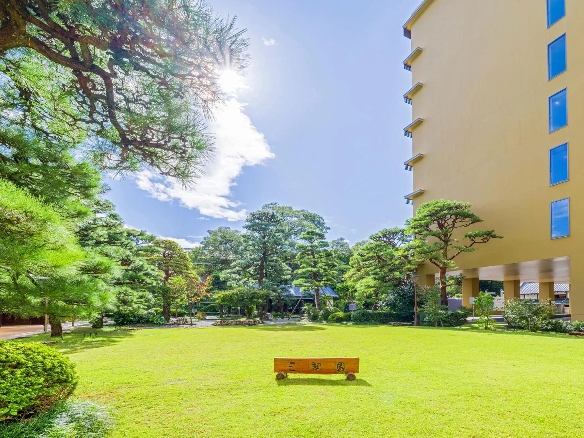 Property building in Sansuien