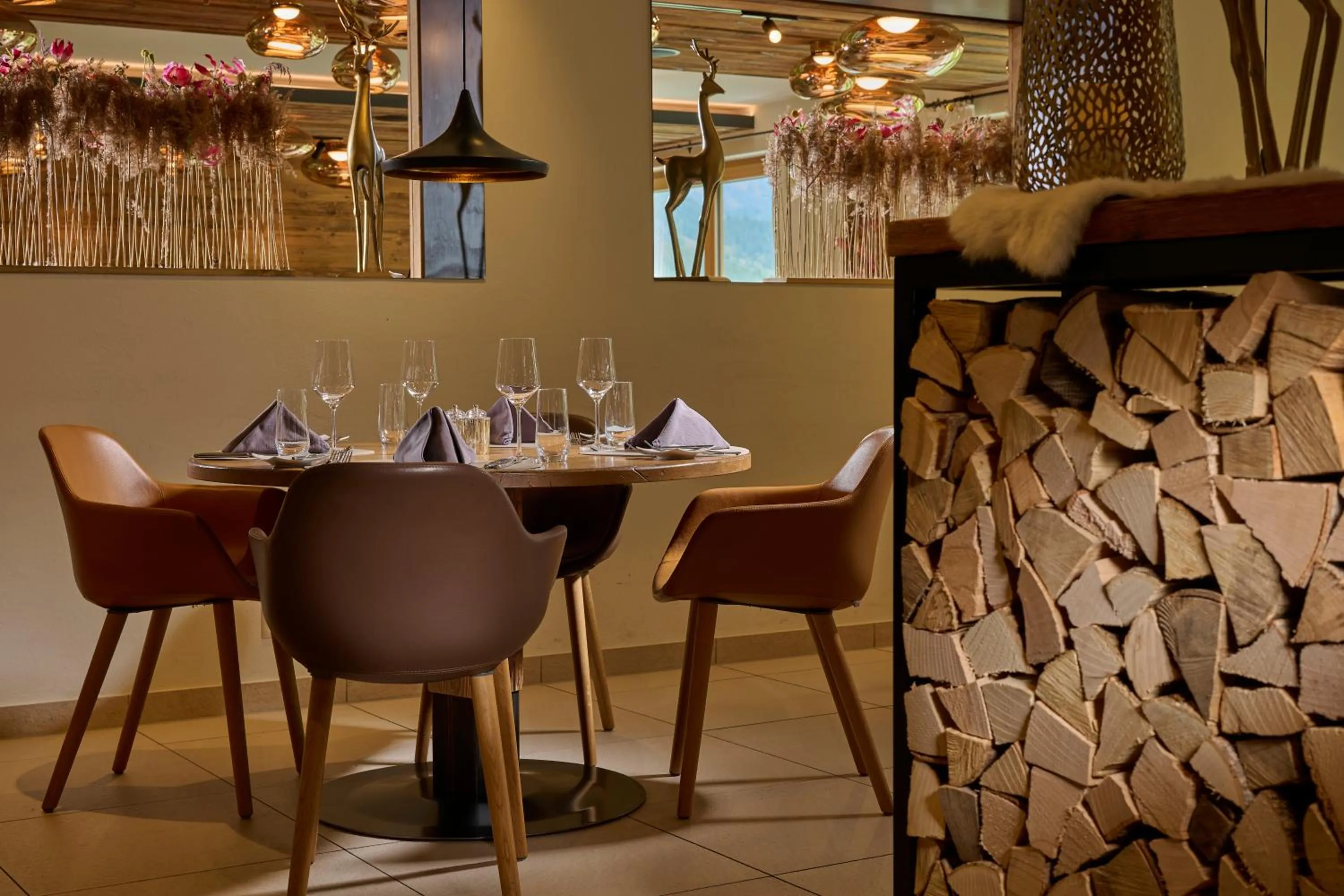 Restaurant/places to eat in Aspen Alpine Lifestyle Hotel