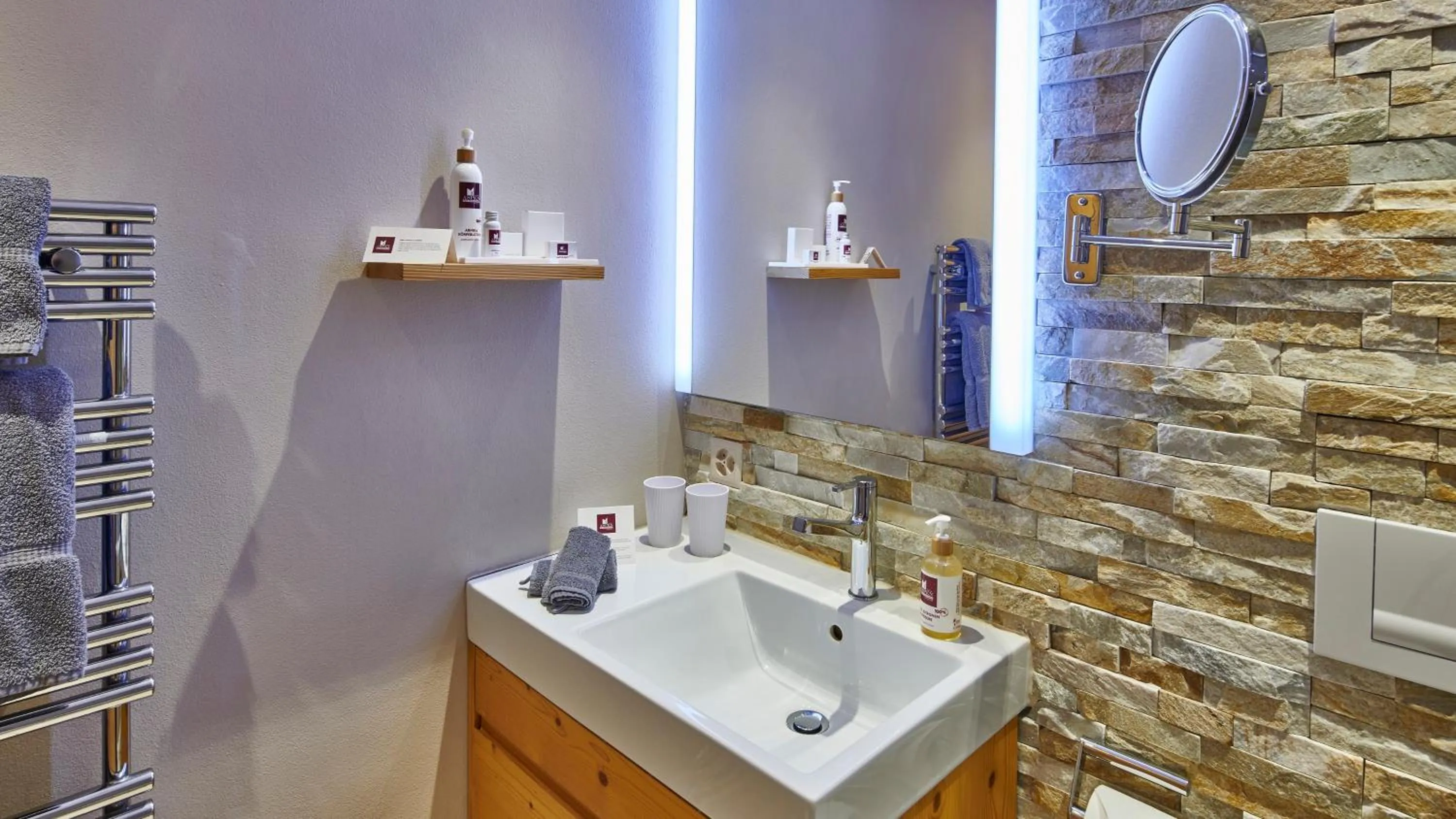 Bathroom in Aspen Alpine Lifestyle Hotel