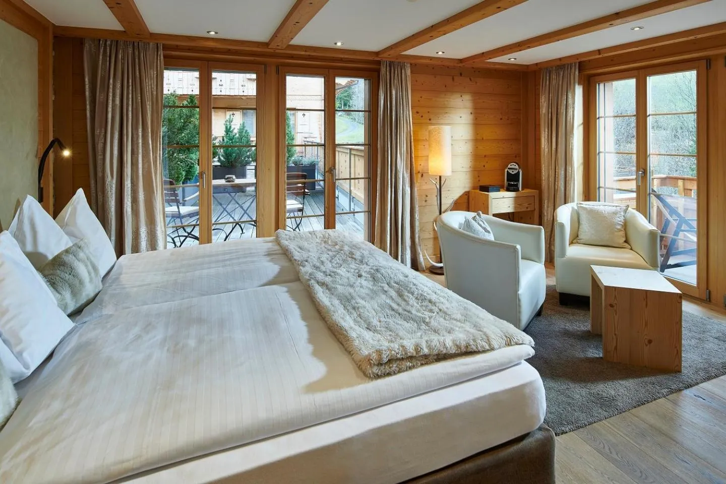 Photo of the whole room, Bed in Aspen Alpine Lifestyle Hotel