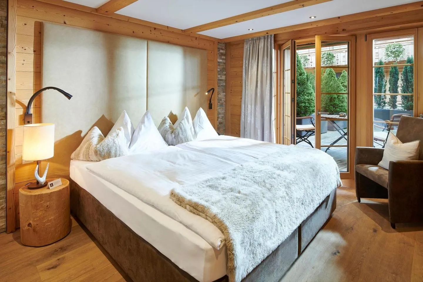 Bedroom, Bed in Aspen Alpine Lifestyle Hotel